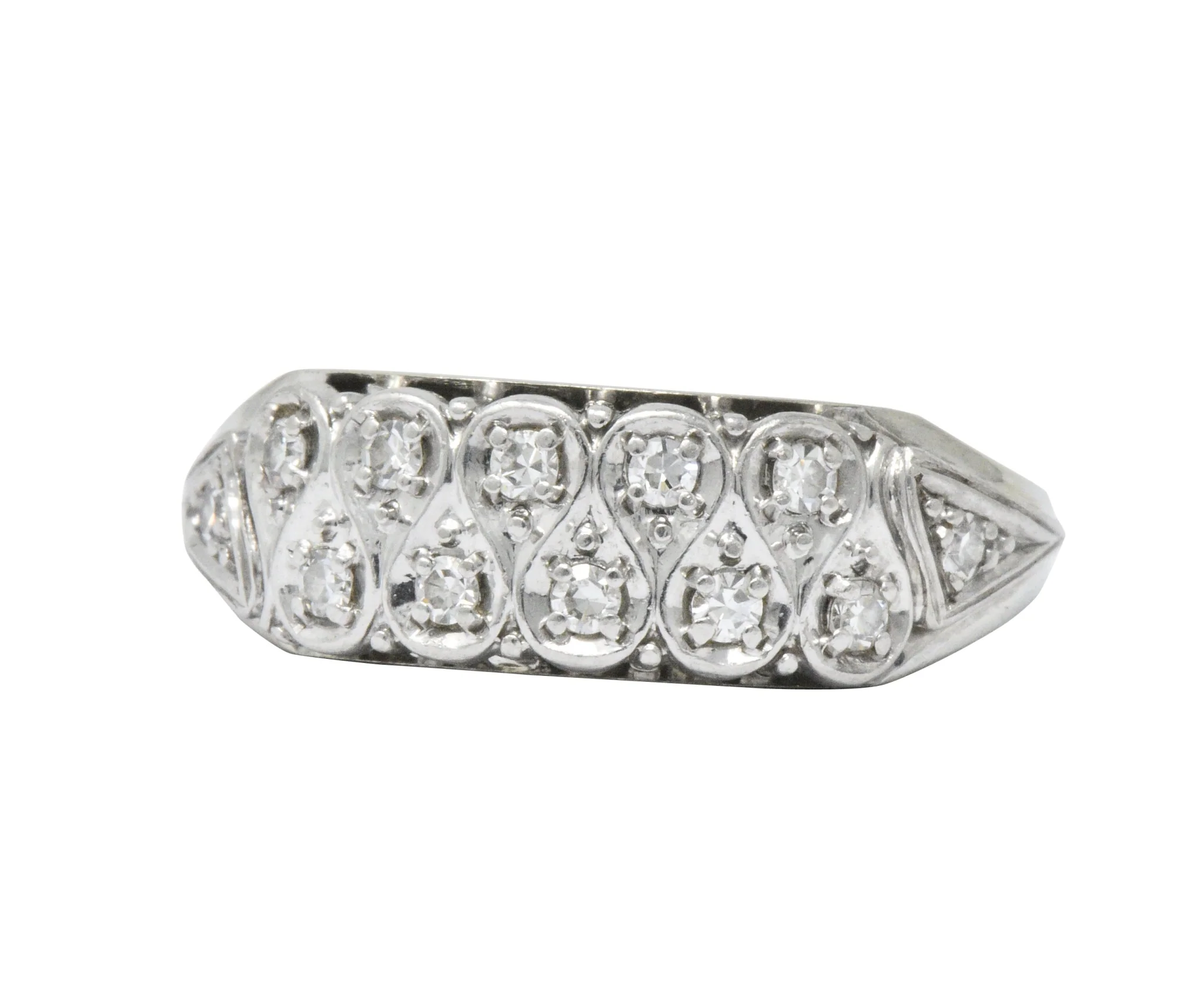 Retro 0.20 CTW Diamond 18 Karat White Gold Band Ring - Image 5