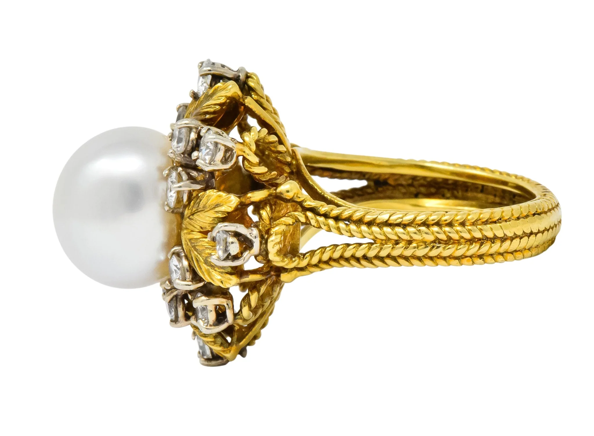 Retro 0.95 CTW Diamond South Sea Pearl 18 Karat Gold Cluster Ring - Image 5