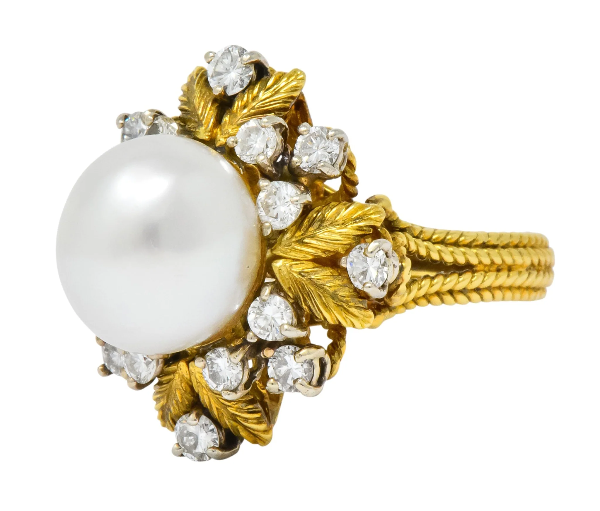 Retro 0.95 CTW Diamond South Sea Pearl 18 Karat Gold Cluster Ring - Image 6