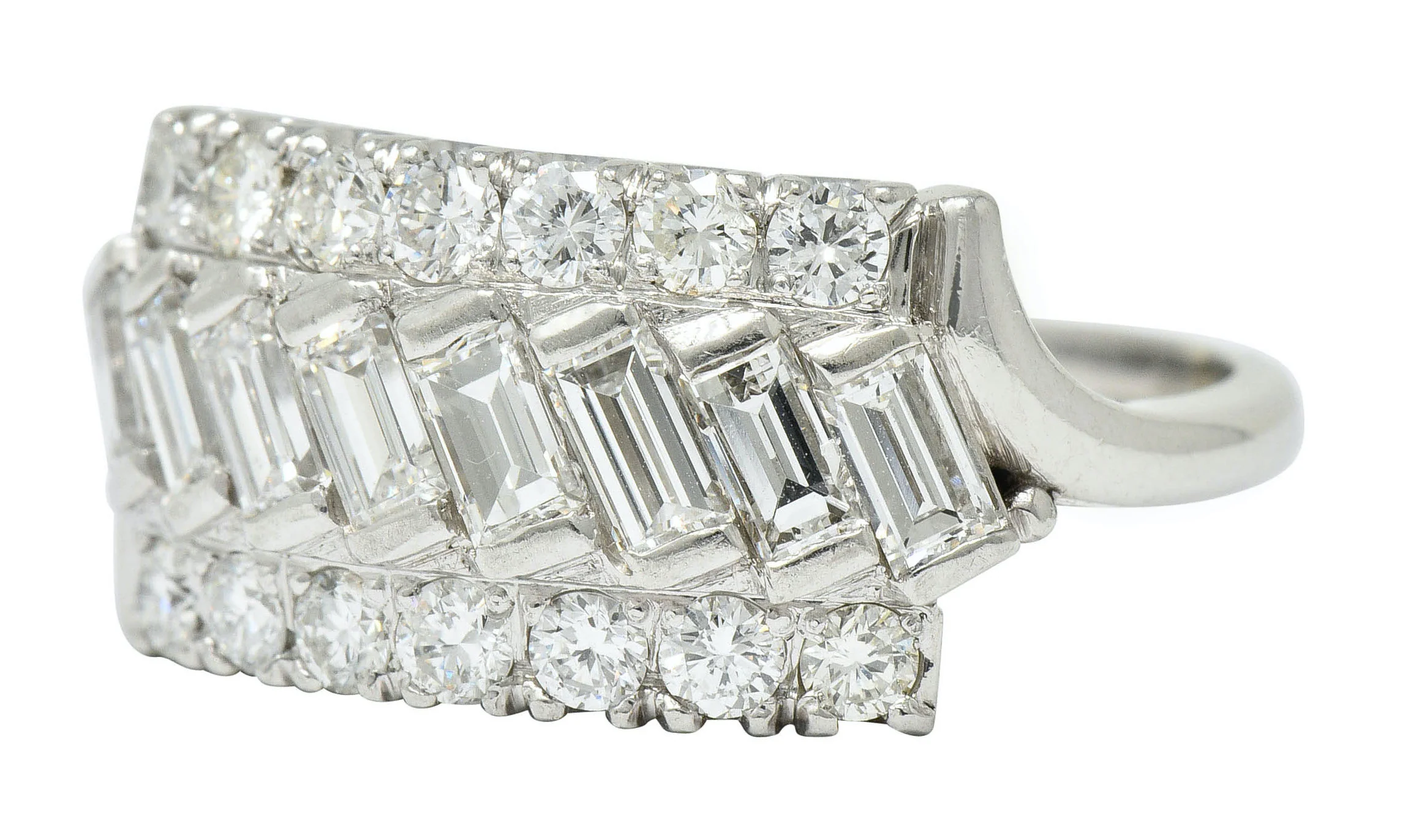 Retro 1.25 CTW Diamond Platinum Fishtail Band Ring - Image 5