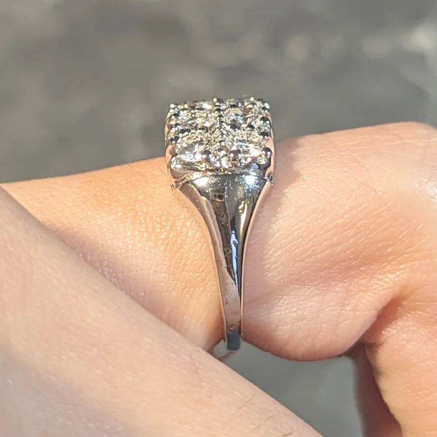 Retro 1.50 CTW Diamond 14 Karat White Gold Fishtail Vintage Band Ring - Image 12