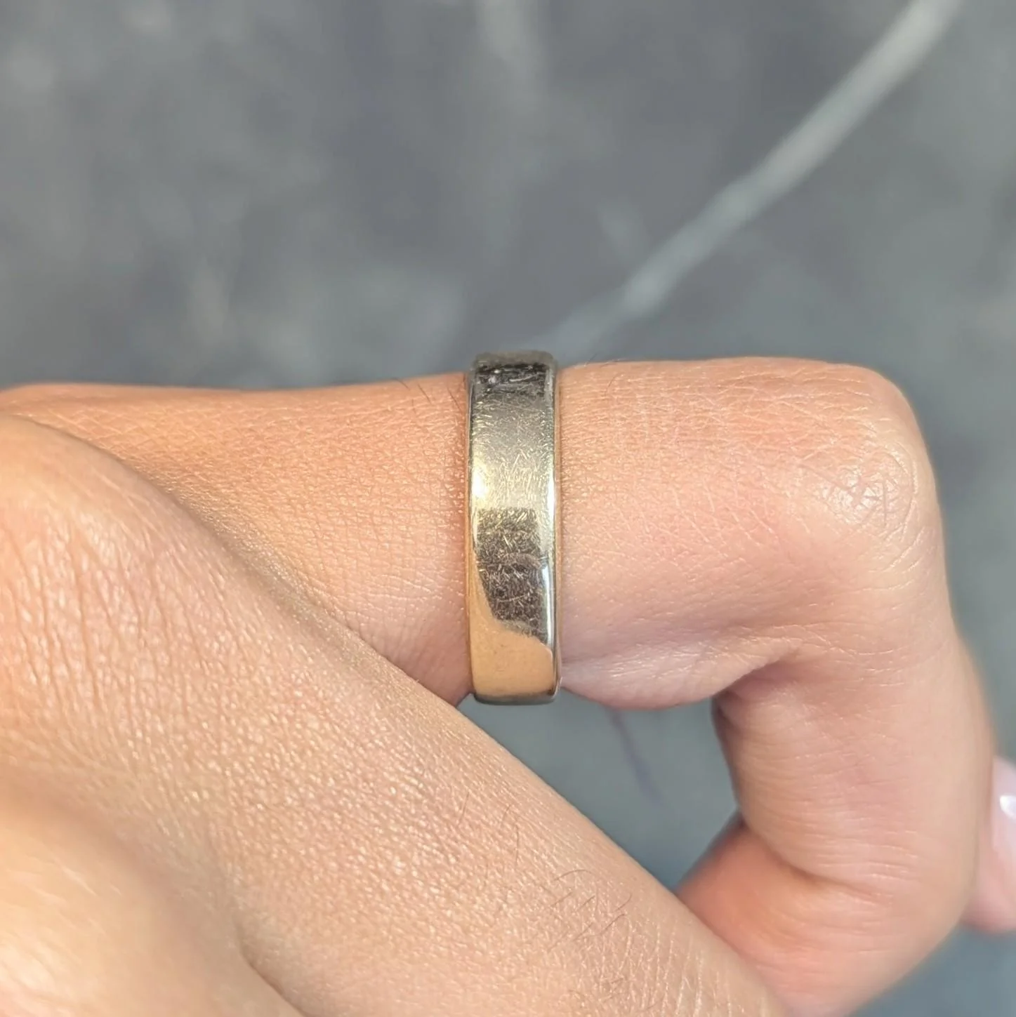 Retro 1943 14 Karat Yellow Gold Vintage Wedding Band Ring - Image 13