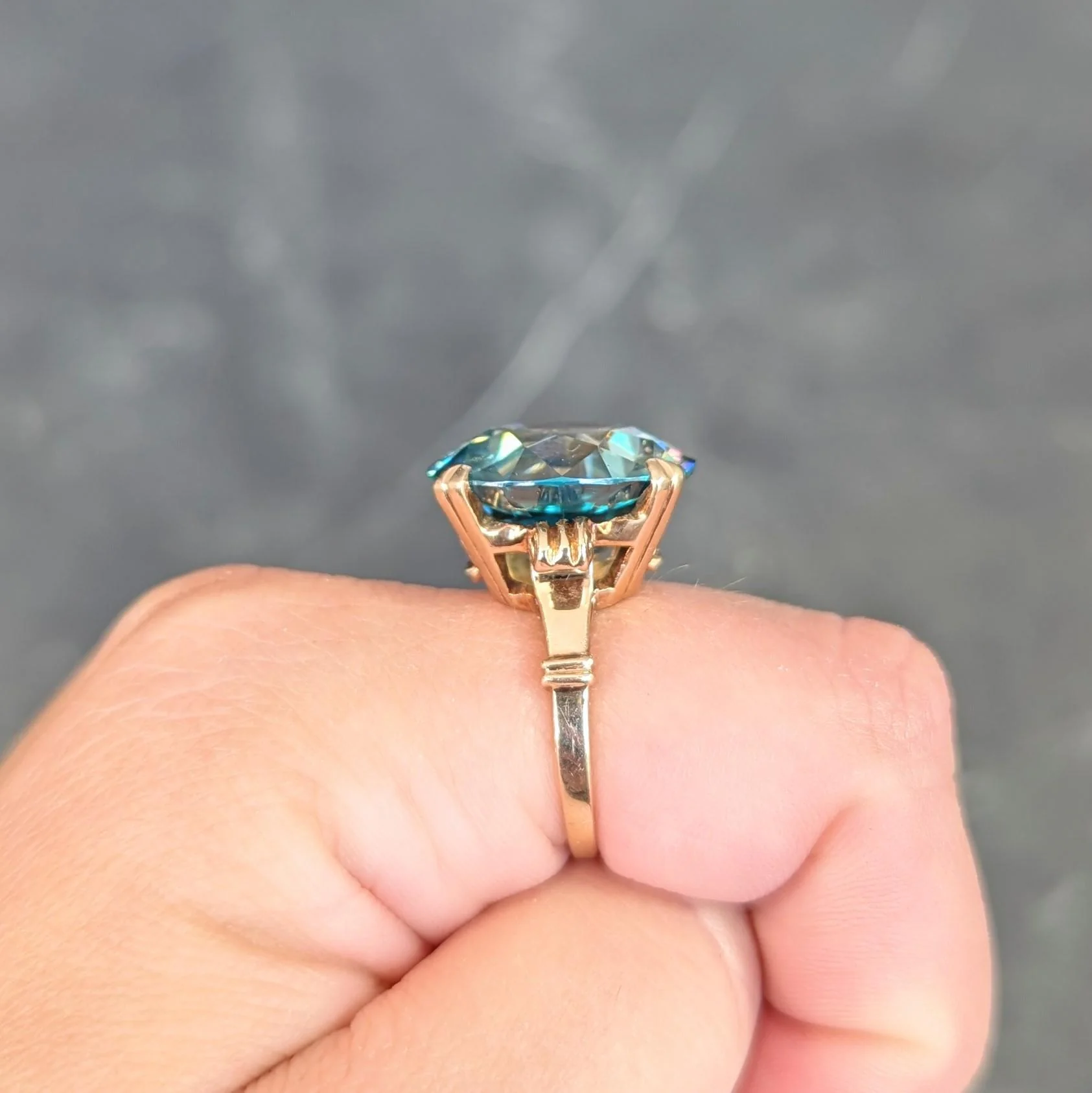 Retro 24.05 CTW Blue Zircon 14 Karat Rose Gold Vintage Cocktail Ring - Image 16
