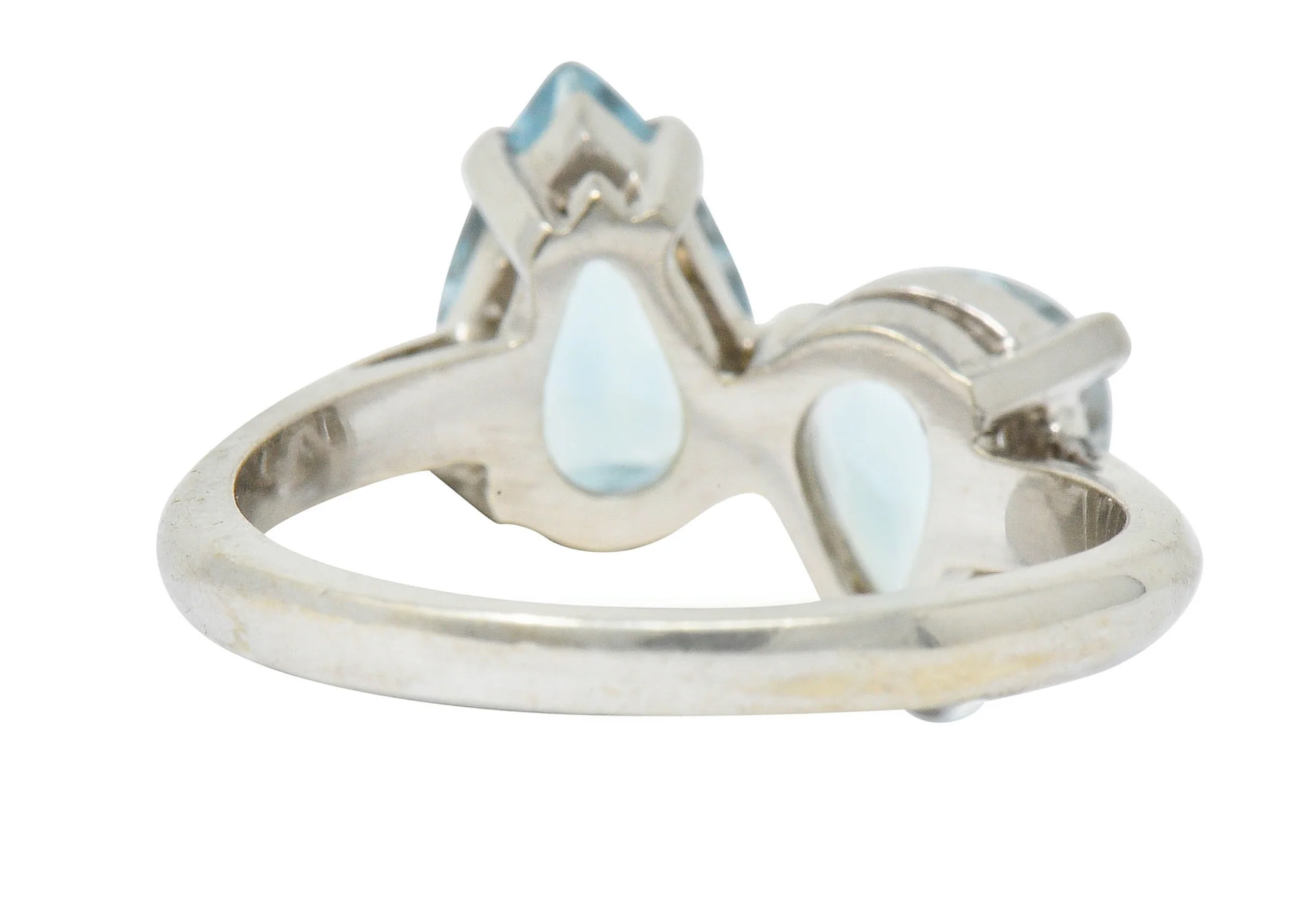Retro 3.00 CTW Aquamarine 14 Karat White Gold Bypass Ring - Image 4