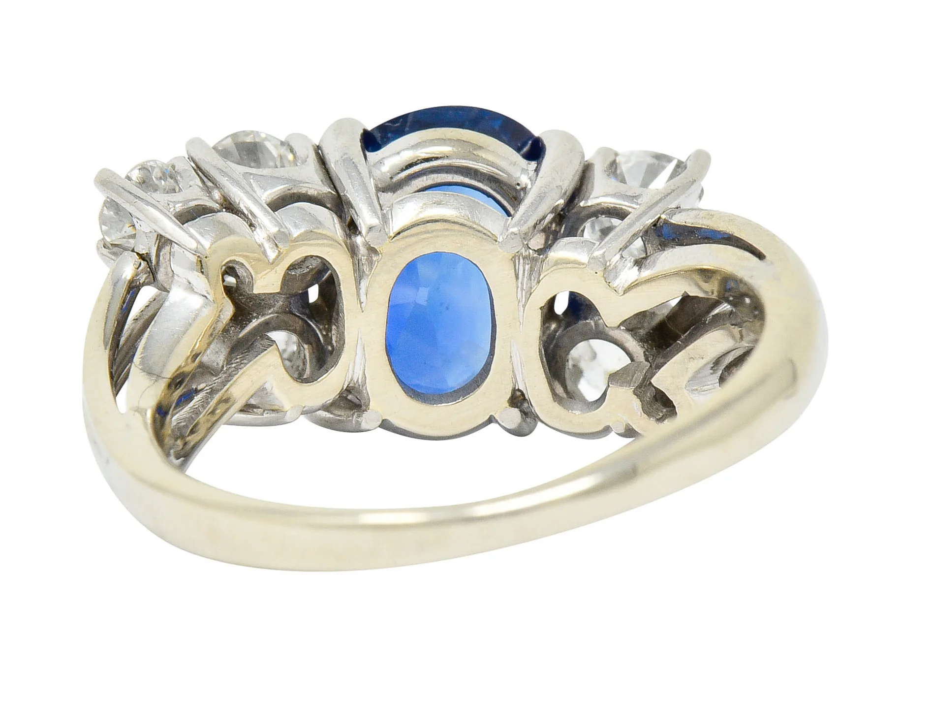 Retro 4.72 CTW No Heat Ceylon Sapphire Diamond 14 Karat White Gold Bypass Cluster Ring GIA - Image 4
