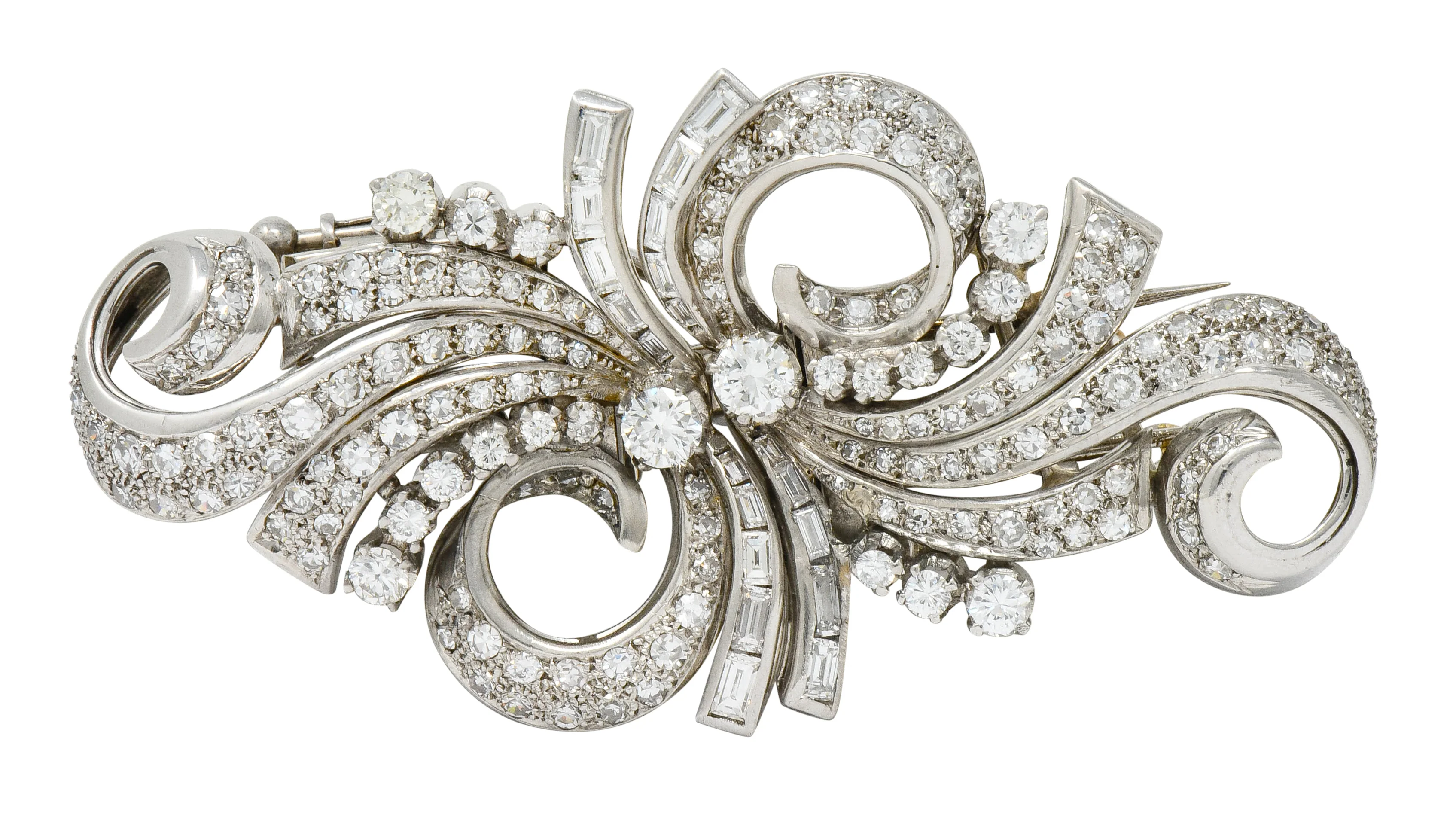 Retro 5.78 CTW Diamond Platinum Scrolling Ribbon Clips Brooch