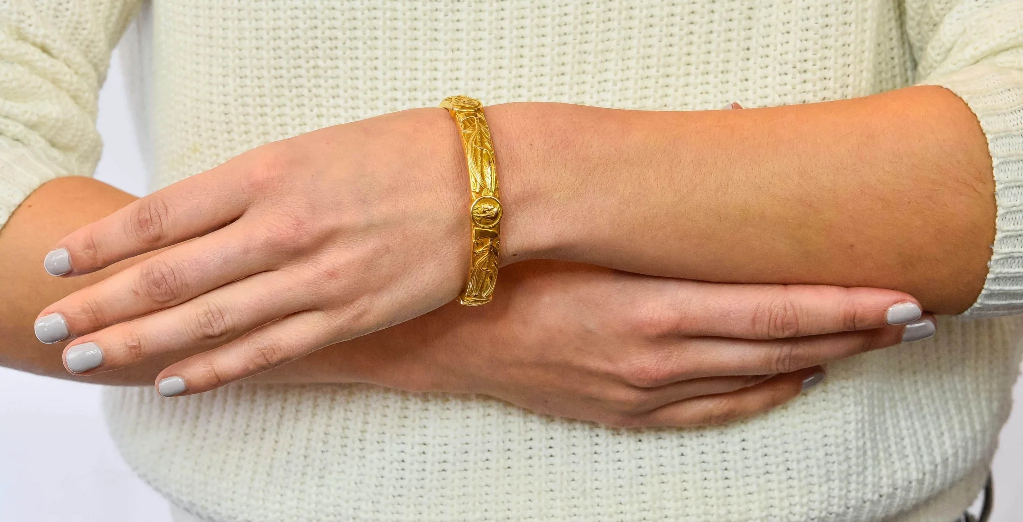 Riker Brothers Art Nouveau 14 Karat Gold Native American Bangle Bracelet - Image 7