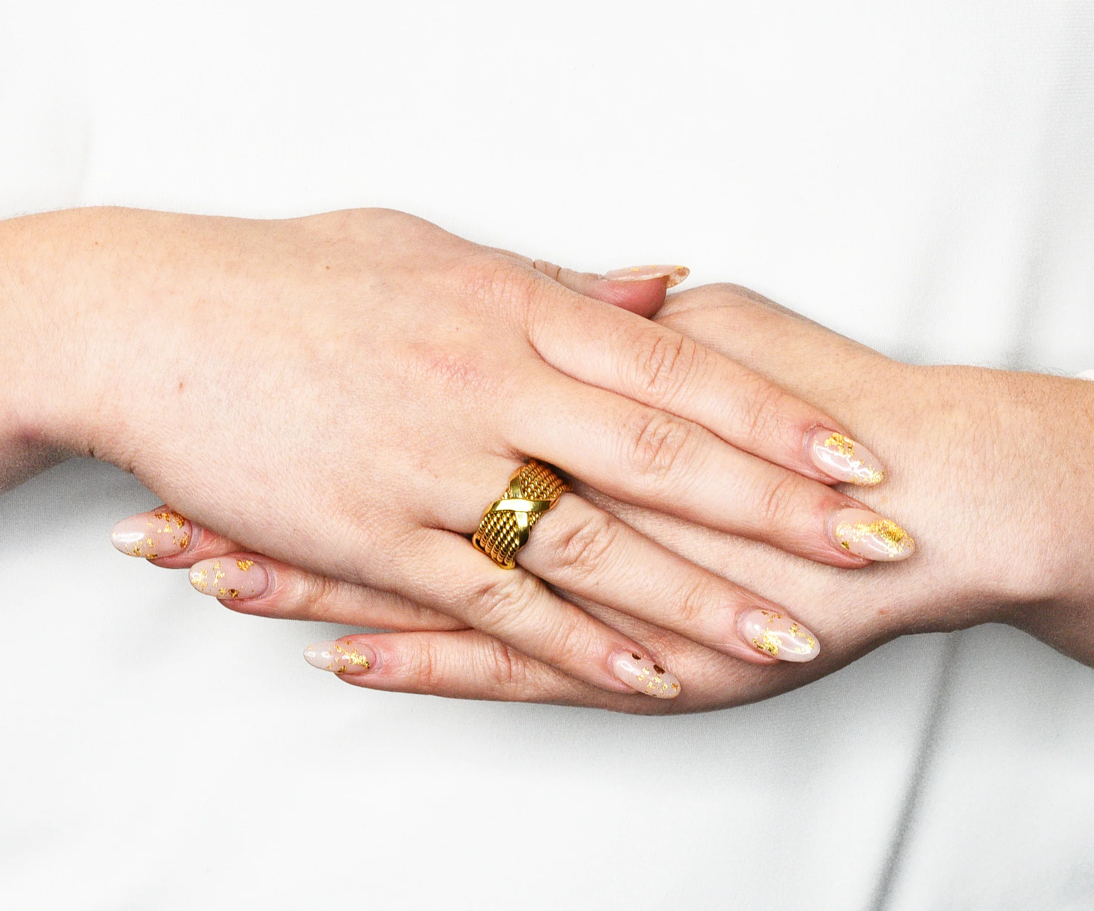 Schlumberger Tiffany & Co. 18 Karat Yellow Gold X Band Ring - Image 9