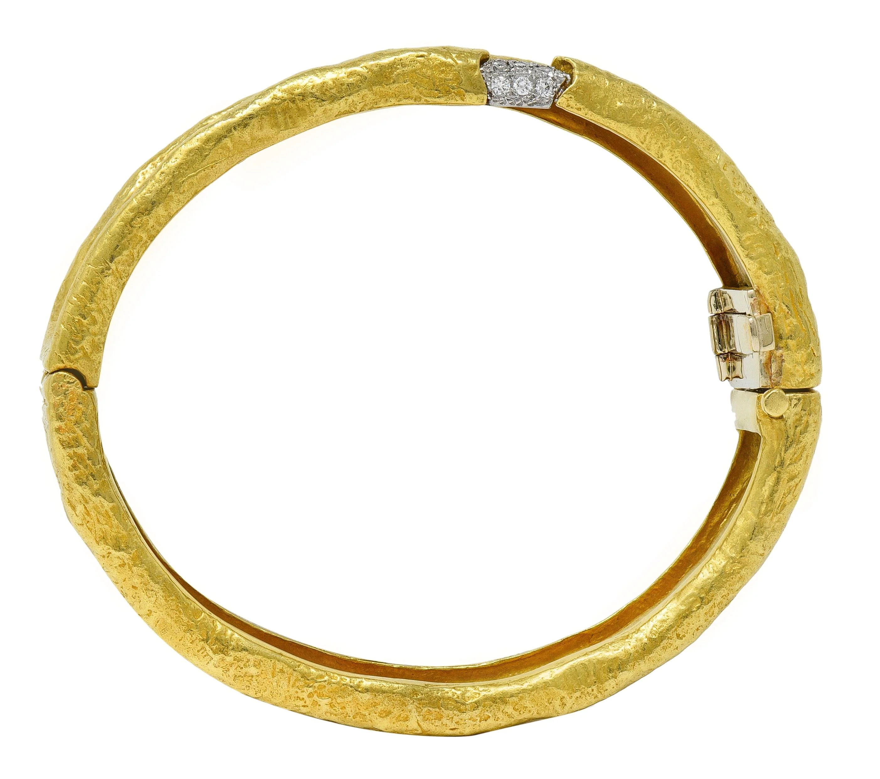 SeidenGang 1990's Diamond Platinum 18 Karat Yellow Gold Vintage Egyptian Bangle Bracelet - Image 7