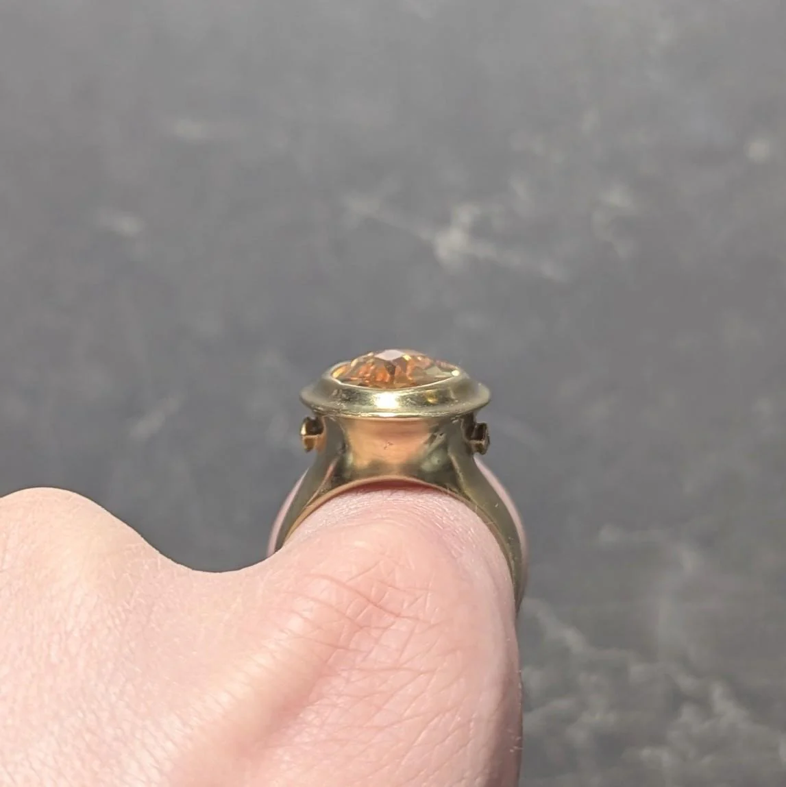 SeidenGang 2000's Citrine Diamond 18 Karat Yellow Gold Bezel Cocktail Ring - Image 8