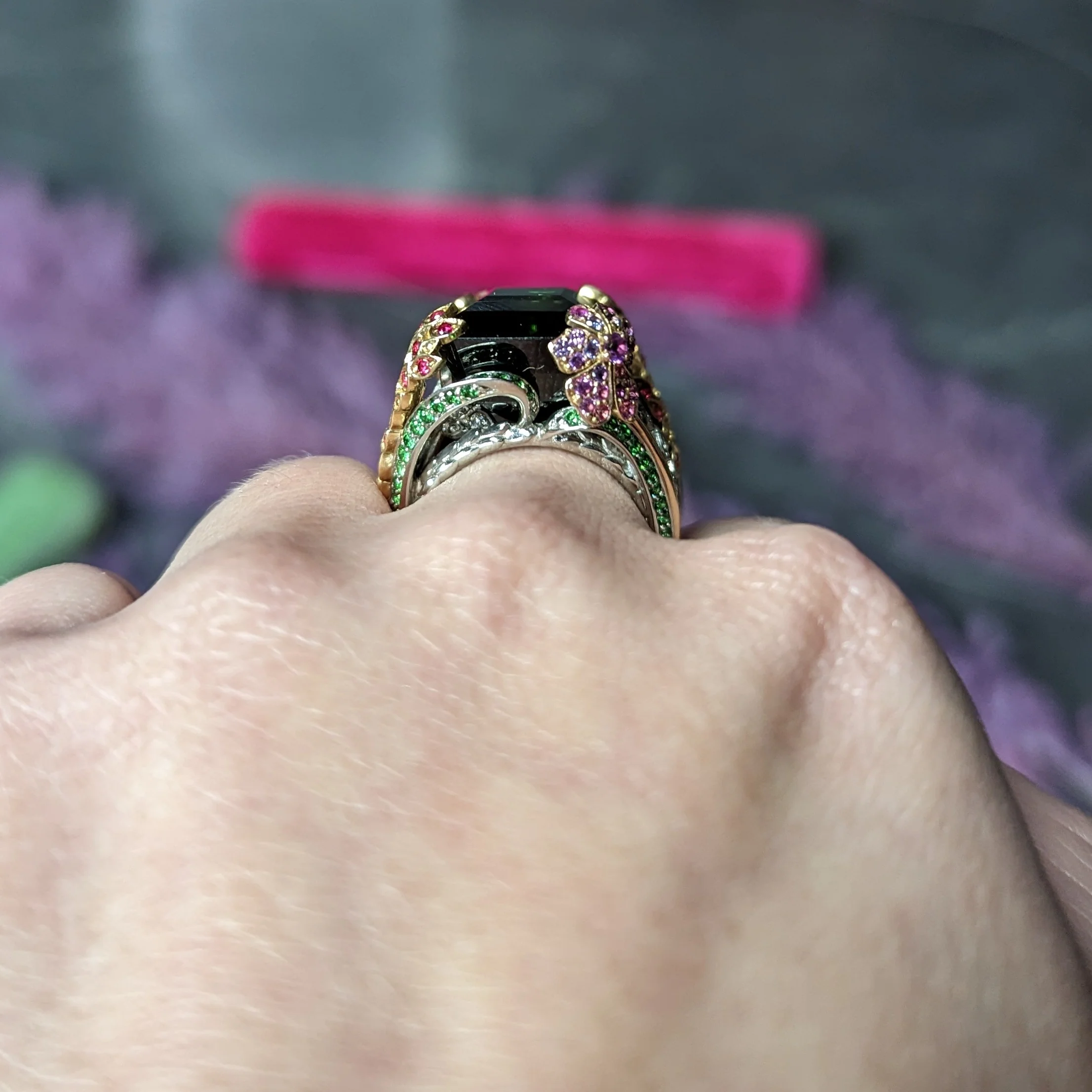 Substantial 28.59 CTW Tourmaline Sapphire Tsavorite Garnet Diamond 19 Karat Yellow Gold Contemporary Cocktail Ring - Image 14