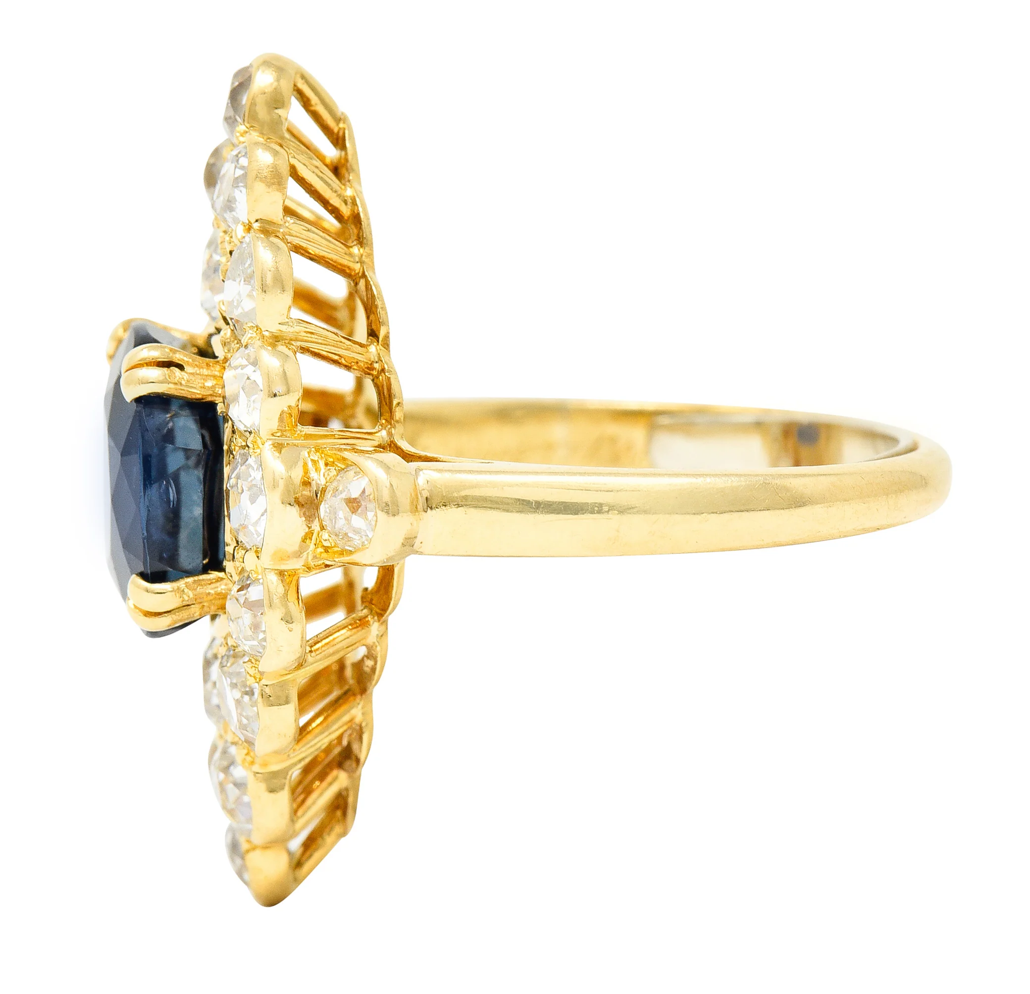 Substantial Chaumet Paris Mid-Century 6.35 CTW No Heat Sapphire Old Mine Cut Diamond 18 Karat Yellow Gold Vintage Navette Cluster Ring GIA - Image 5