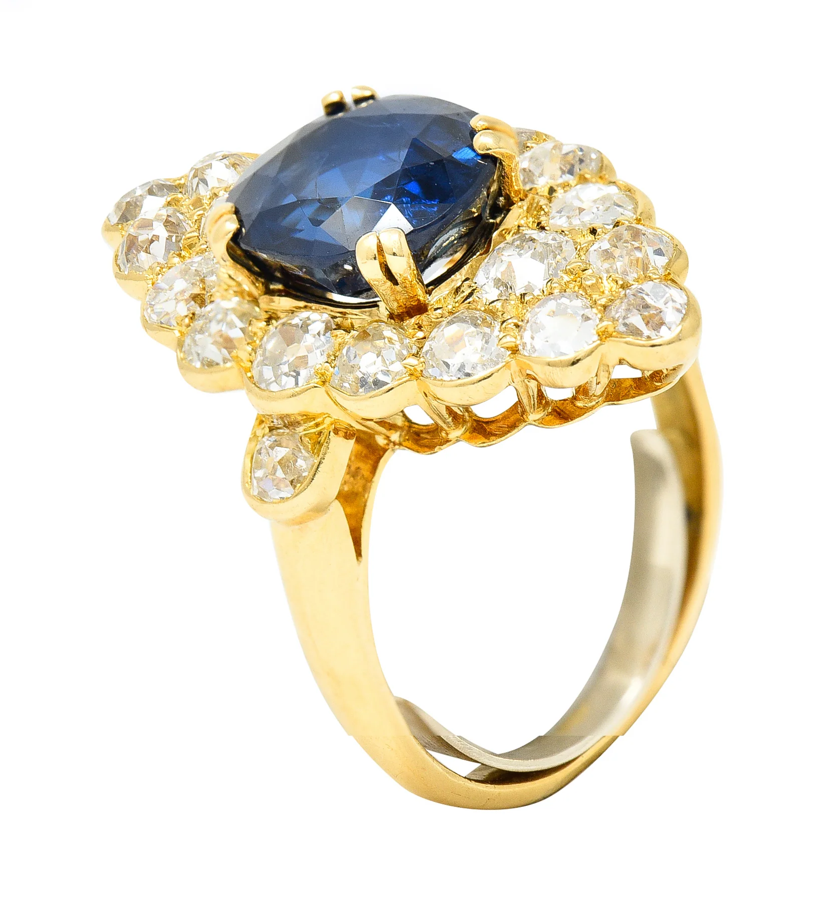 Substantial Chaumet Paris Mid-Century 6.35 CTW No Heat Sapphire Old Mine Cut Diamond 18 Karat Yellow Gold Vintage Navette Cluster Ring GIA - Image 8