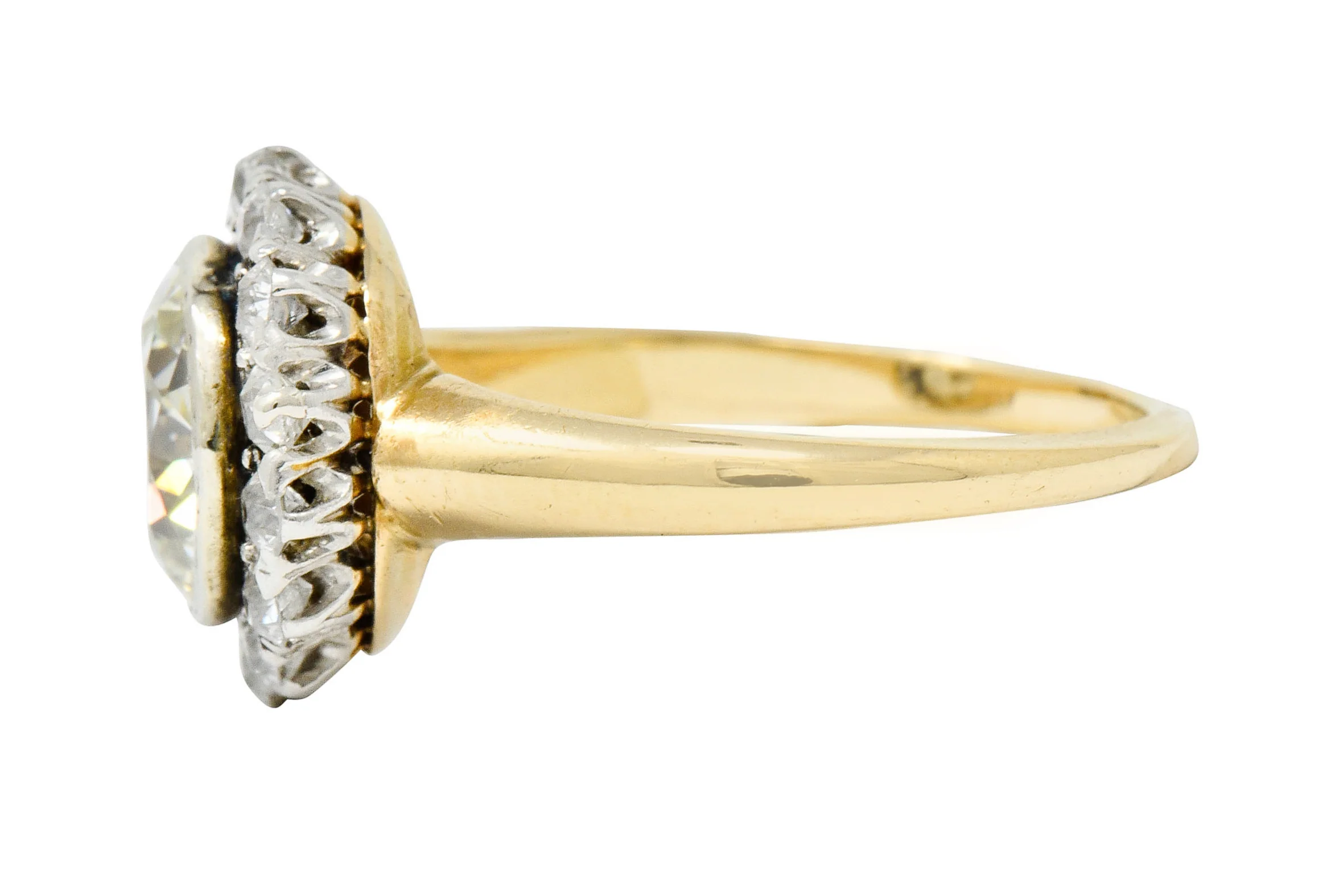 Superb Edwardian 2.61 CTW Diamond Platinum-Topped 14 Karat Gold Cluster Engagement Ring GIA - Image 5