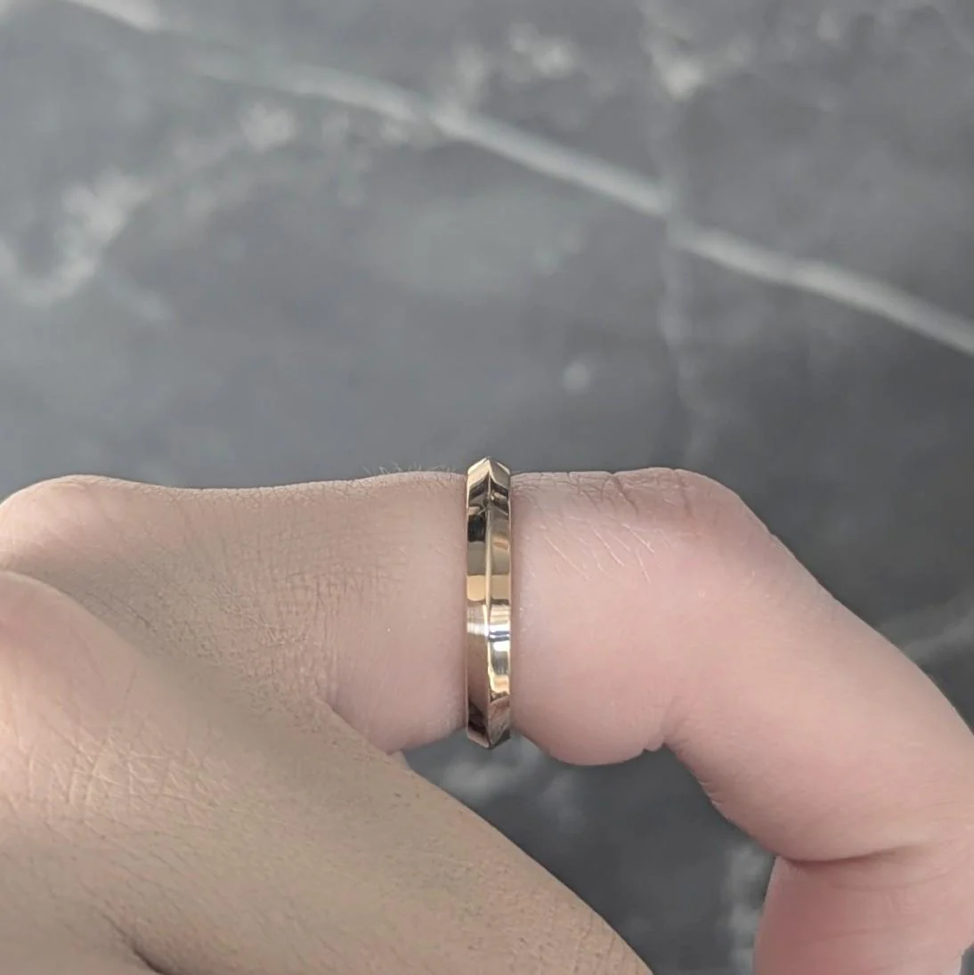 Tiffany & Co. 18 Karat Yellow Gold Contemporary Narrow Nesting Wedding Band Ring - Image 9
