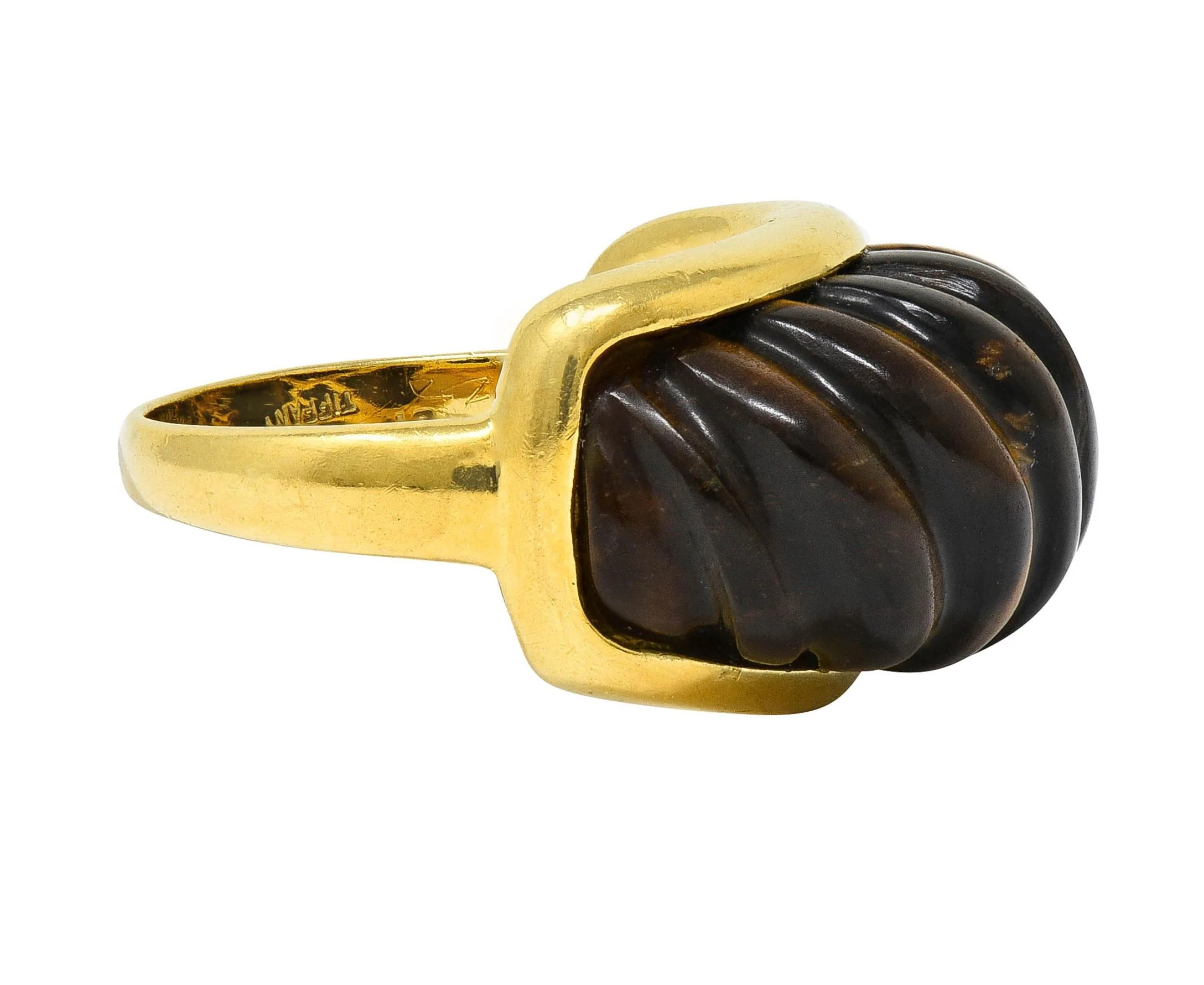 Tiffany & Co. 1970's Tiger's Eye Quartz 18 Karat Yellow Gold Vintage Fluted Statement Ring - Image 4