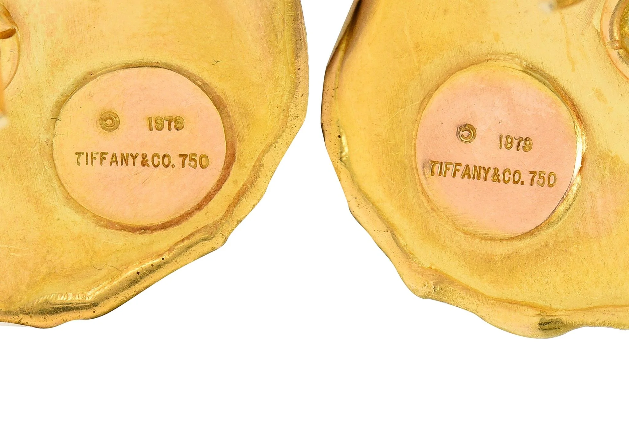 Tiffany & Co. 1979 Green Enamel 18 Karat Yellow Gold Vintage Rose Petal Earrings - Image 5