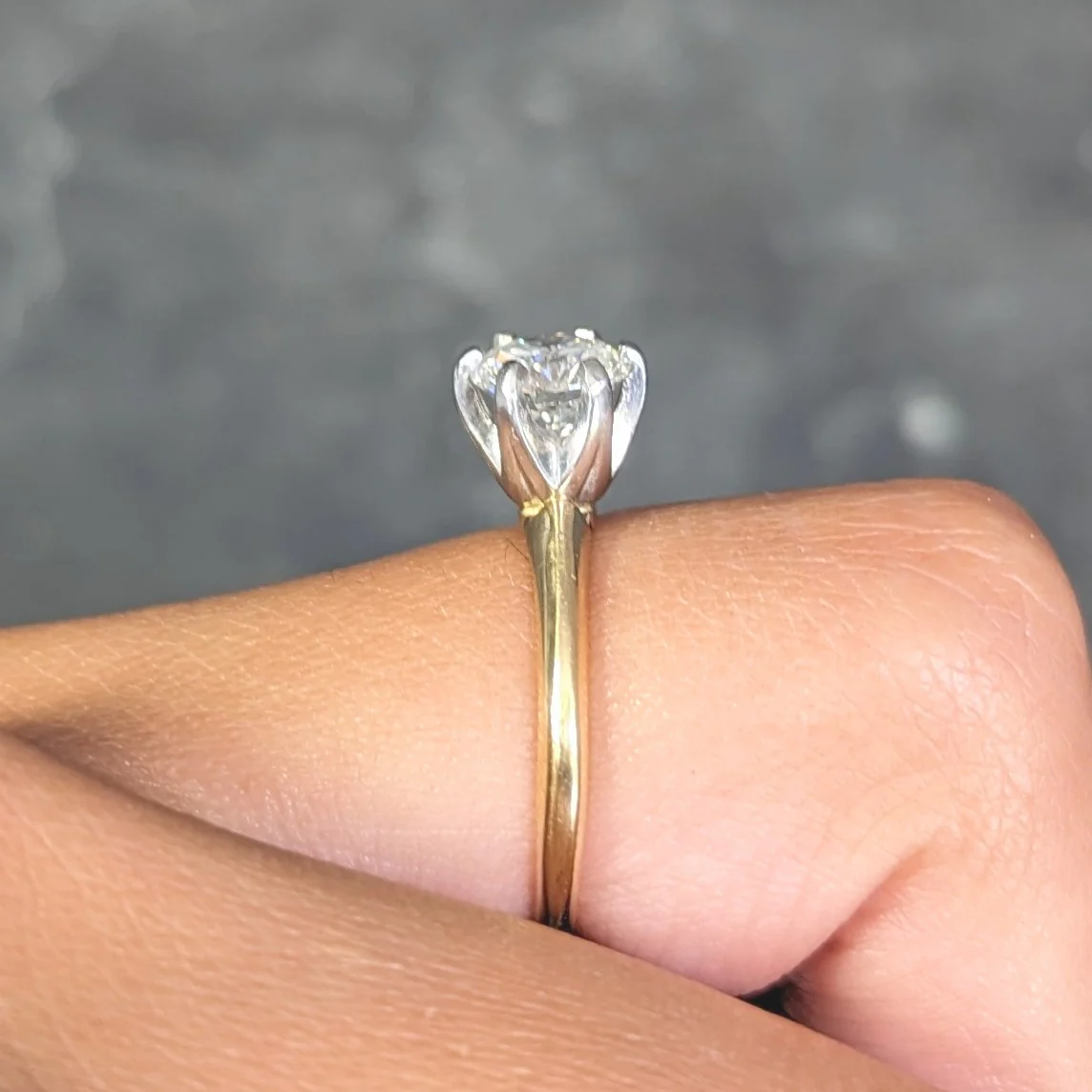 Tiffany & Co. 1980's 1.02 CTW Diamond Platinum 18 Karat Yellow Gold Six Prong Knife Edge Vintage Solitaire Engagement Ring GIA - Image 14
