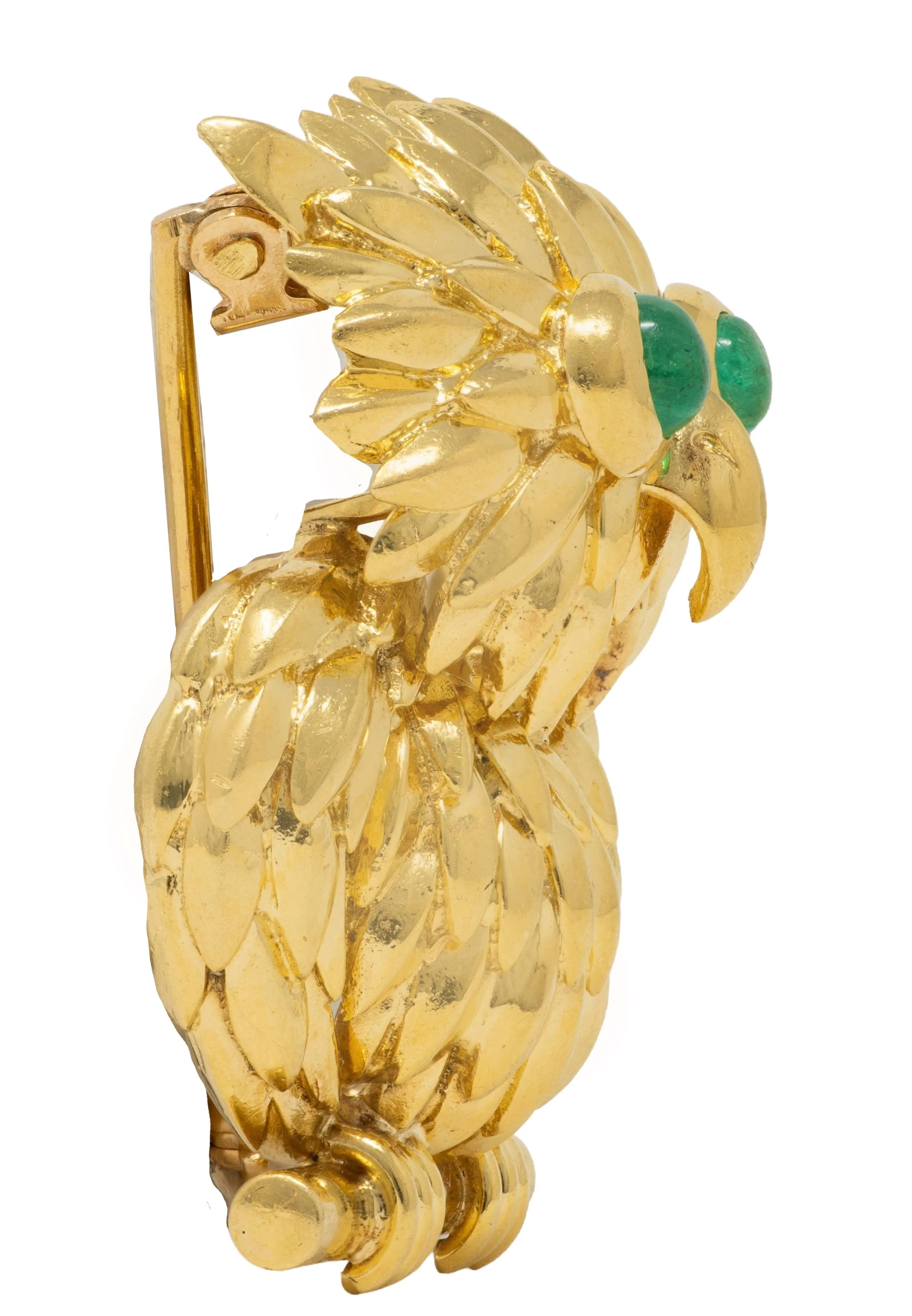 Tiffany & Co. 1980's Emerald 18 Karat Yellow Gold Vintage Owl Brooch - Image 5