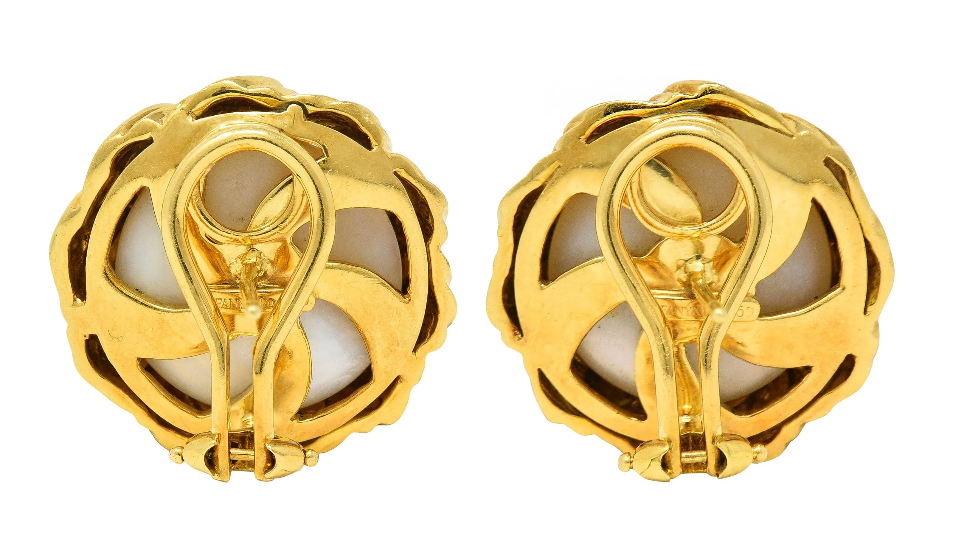 Tiffany & Co. 1980's Mabe Pearl 18 Karat Yellow Gold Vintage Wave Earrings - Image 4