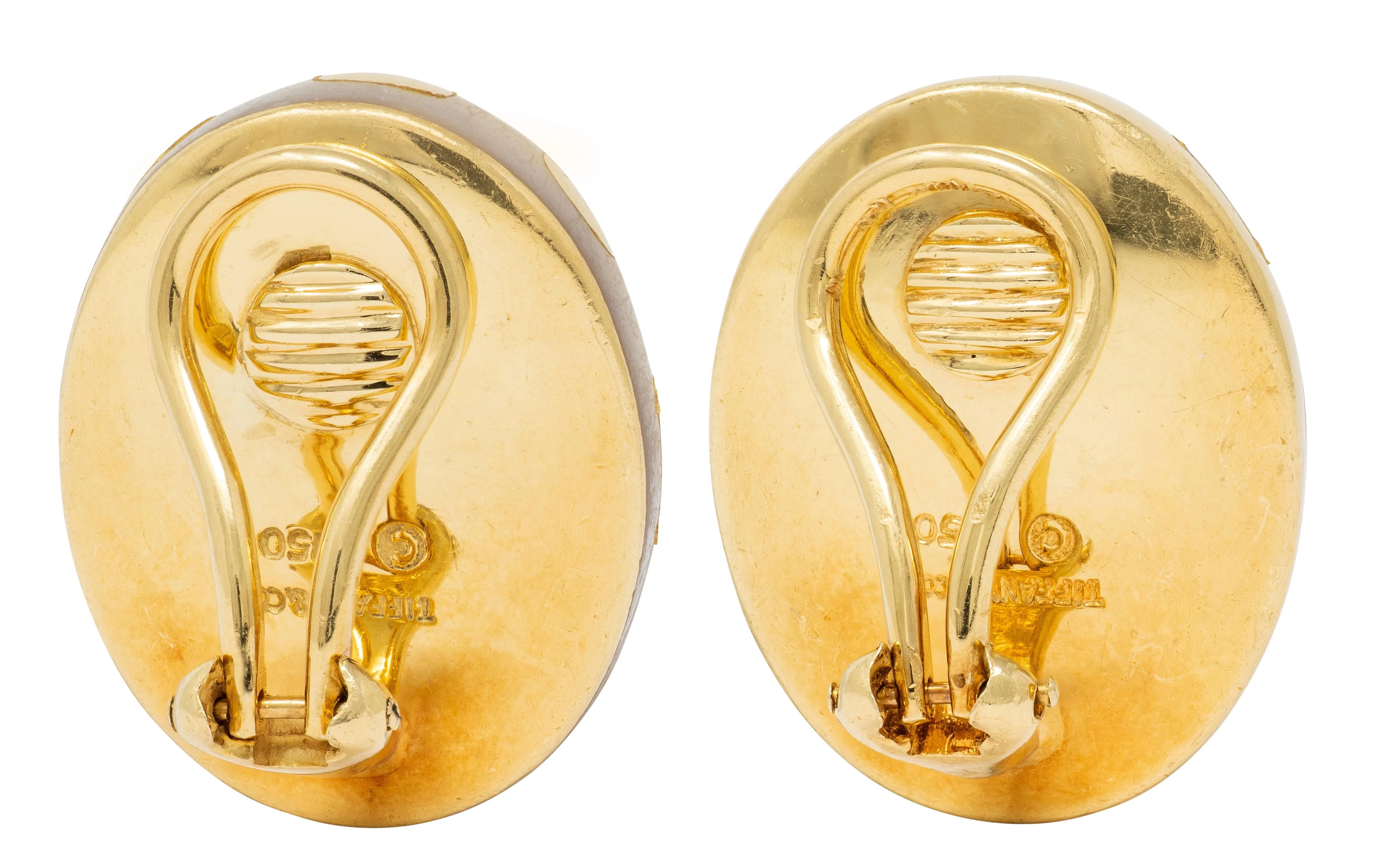 Tiffany & Co. 1980's Mother-Of-Pearl 18 Karat Yellow Gold Vintage Inlay Positive Negative Ear-Clip Earrings - Image 4