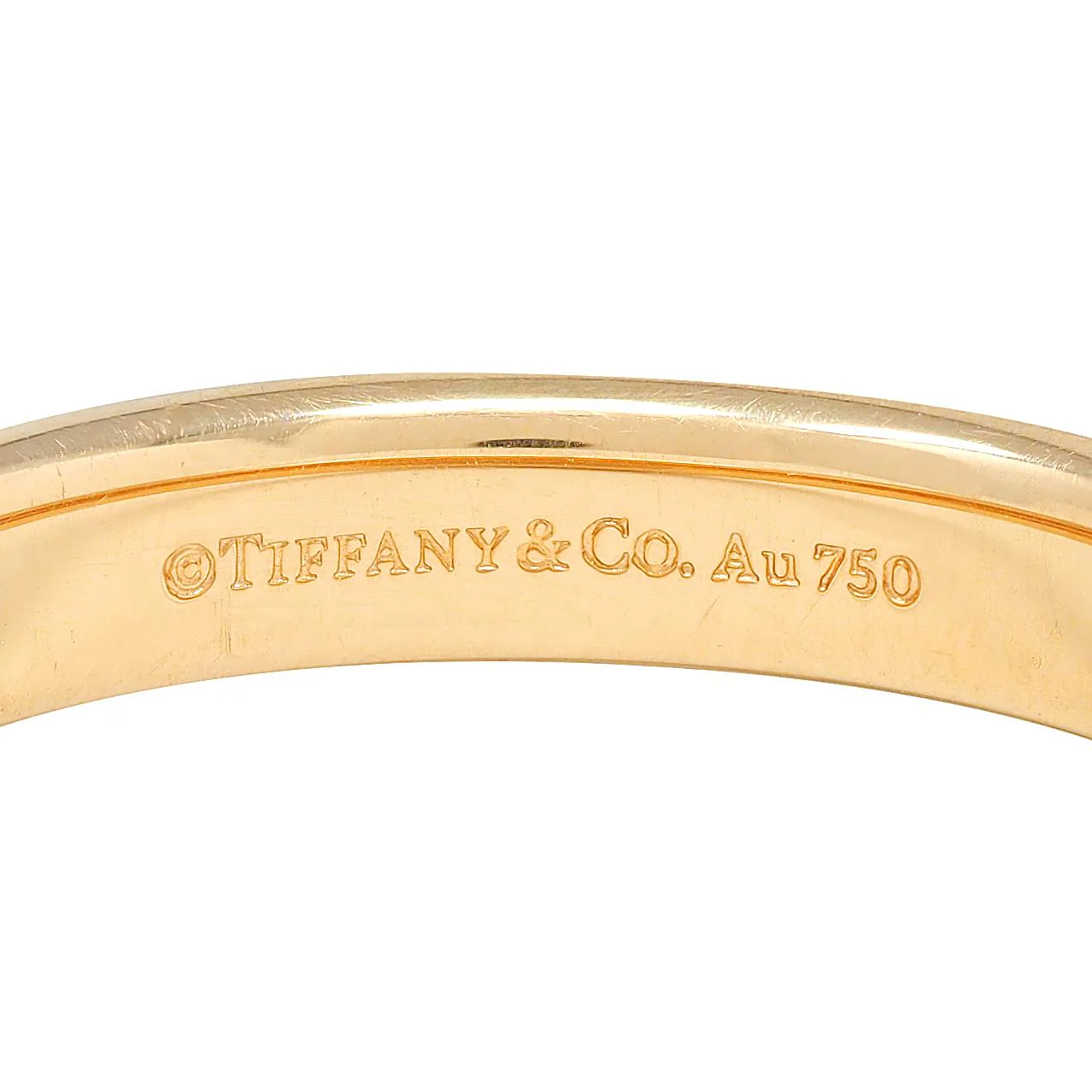 Tiffany & Co. 1990's 18 Karat Yellow Gold Vintage Logo Wedding Band Ring - Image 6