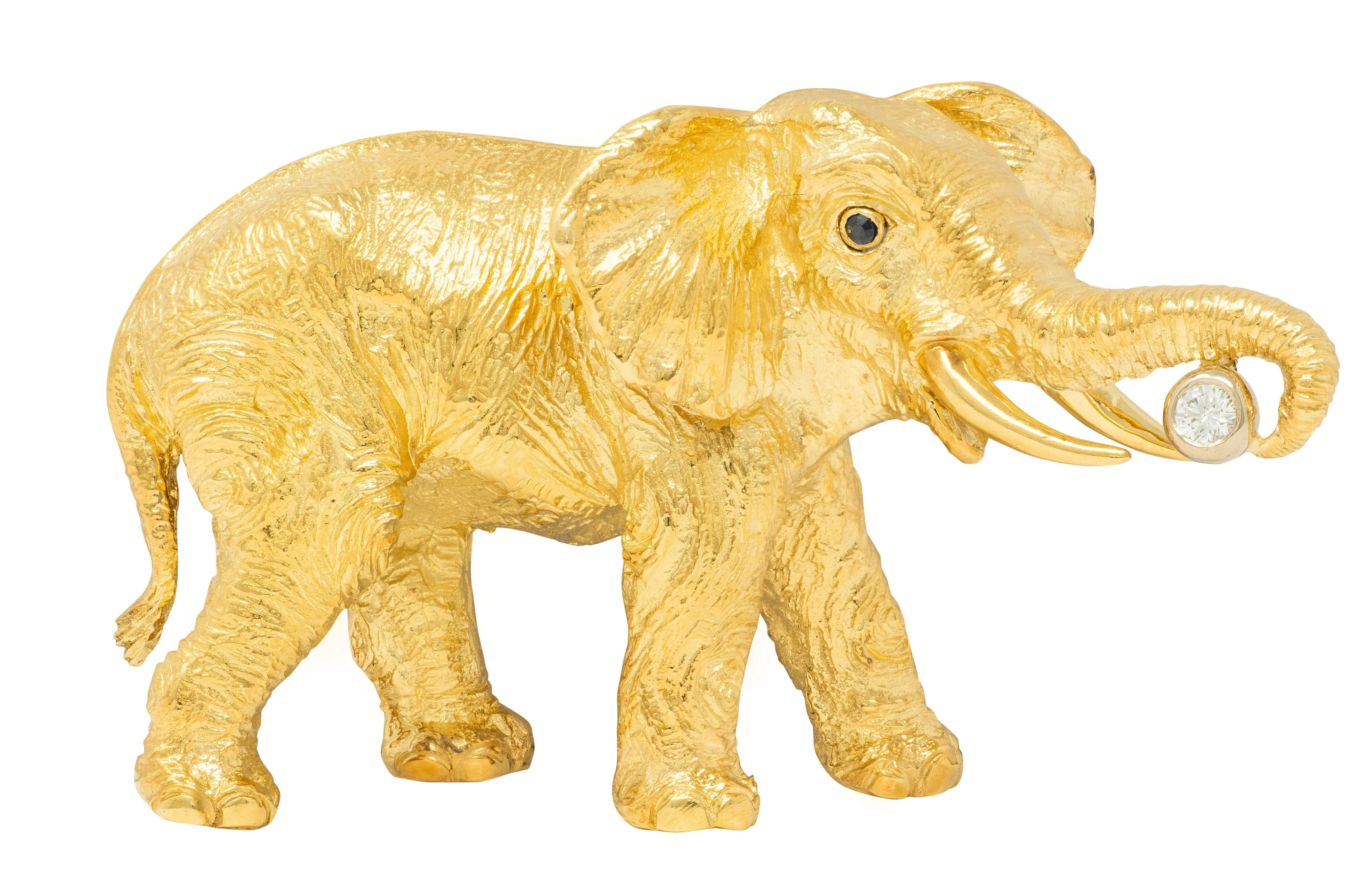 Tiffany & Co. 1996 Diamond Sapphire 18 Karat Yellow Gold Vintage Elephant Animal Brooch