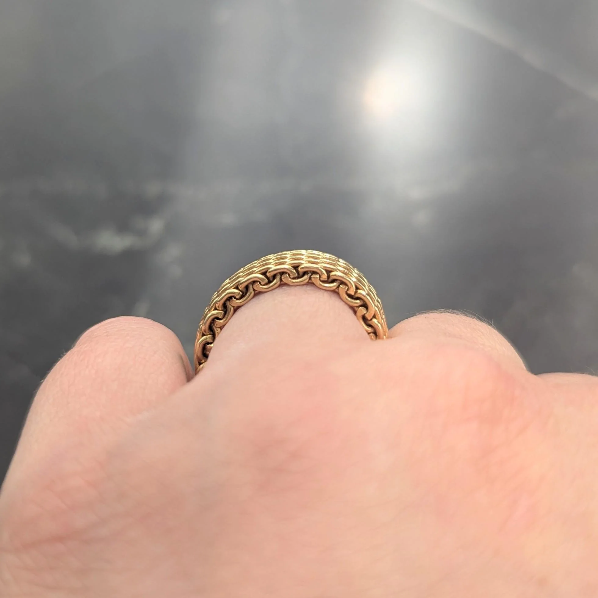 Tiffany & Co. 2000's 18 Karat Yellow Gold Somerset Mesh Band Ring - Image 8