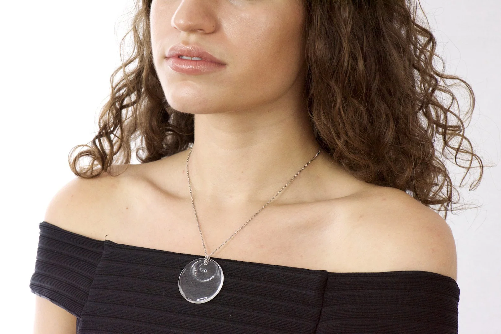 Tiffany & Co. Elsa Peretti Crystal & Platinum Full Moon Necklace - Image 6
