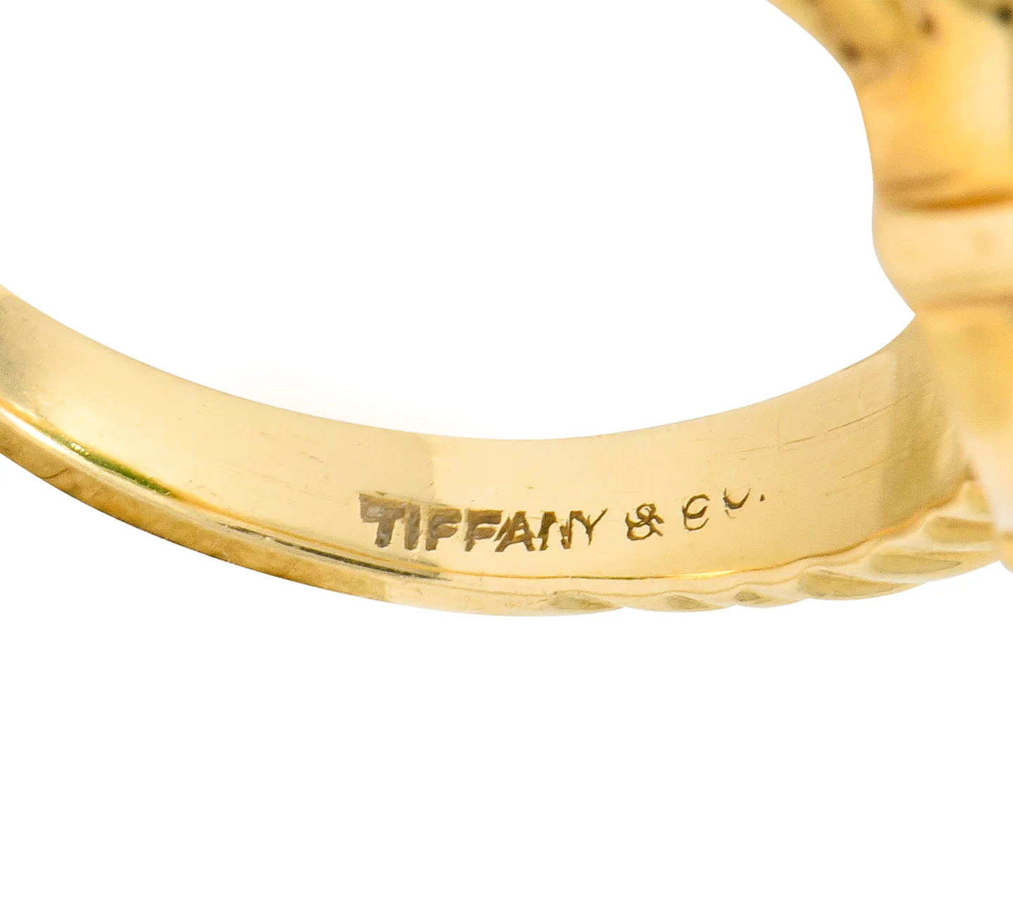 Tiffany & Co. Retro Carved Jade 14 Karat Gold Floral Ring - Image 7