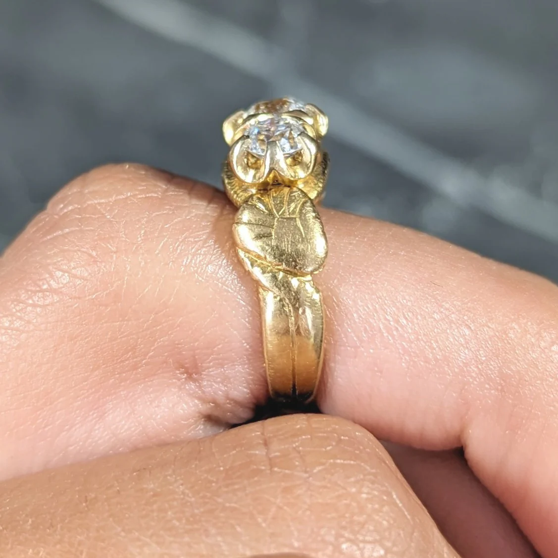 Tiffany & Co. Victorian 1.40 CTW Old European Cut Diamond 18 Karat Yellow Gold Snake Belcher Set Antique Three Stone Ring - Image 11