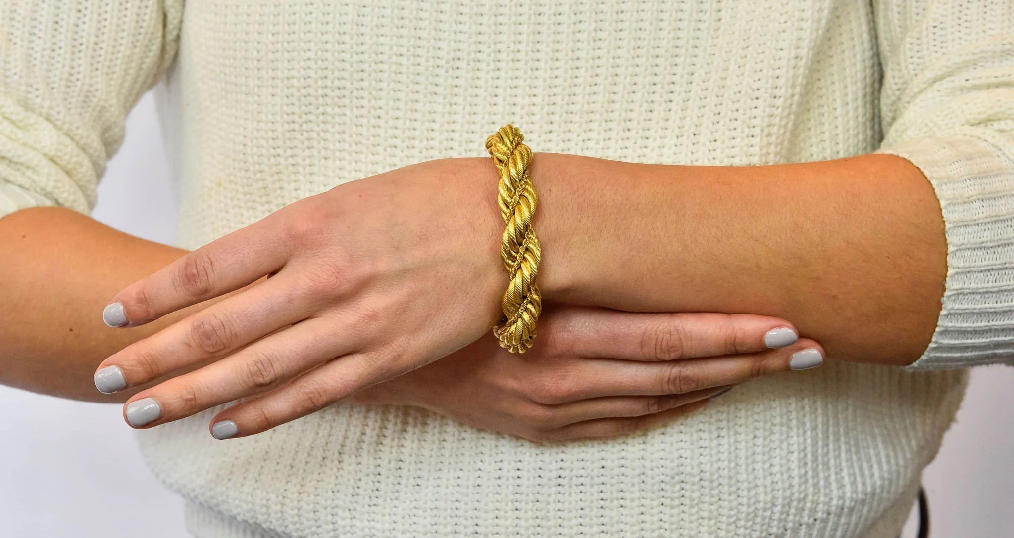 Tiffany & Co. Vintage 18 Karat Gold Large Twisted Rope Bracelet Circa 1970 - Image 14