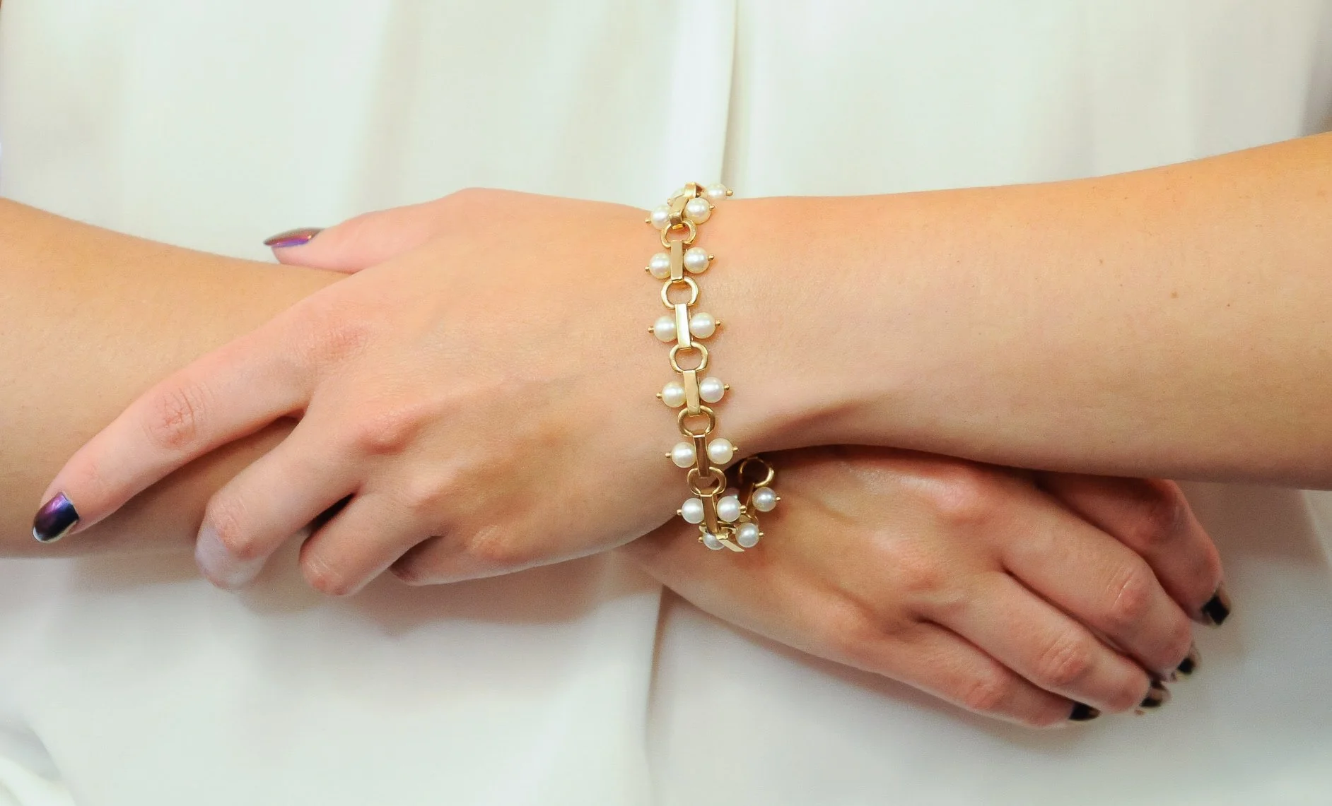 Tiffany & Co. Vintage Pearl 14 Karat Gold Link Bracelet - Image 7