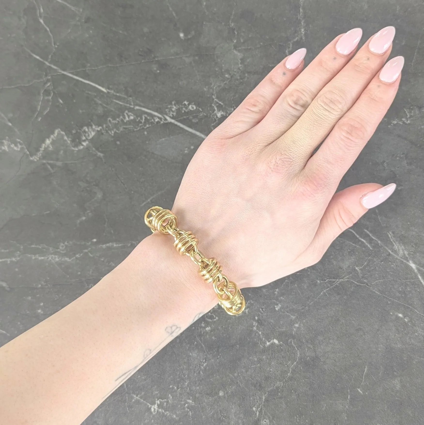 UnoArre 1980's 18 Karat Yellow Gold Vintage Status Link Bracelet - Image 10