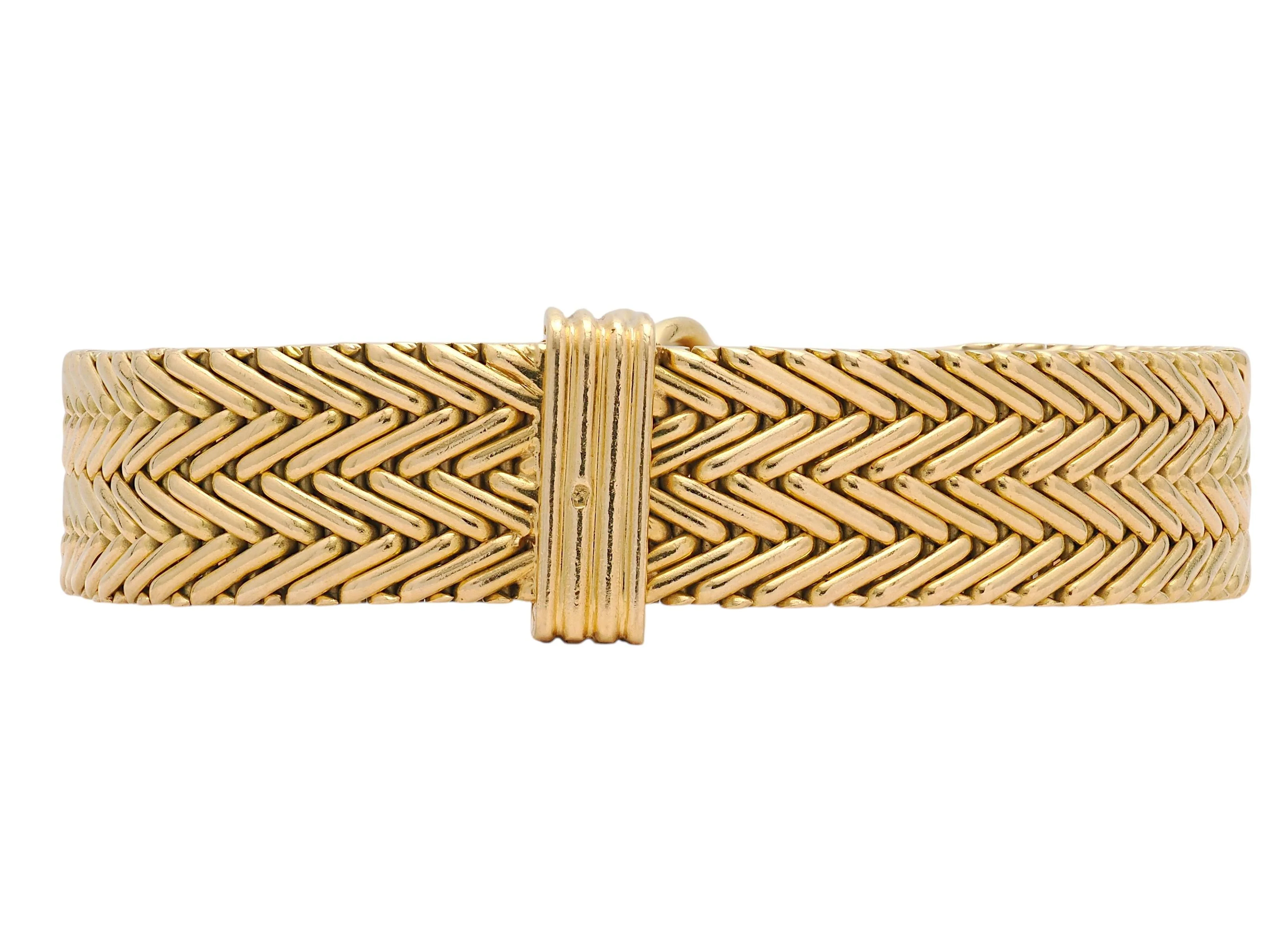 Van Cleef & Arpels French 1950's Diamond 18 Karat Yellow Gold Platinum Vintage Woven Bracelet - Image 4