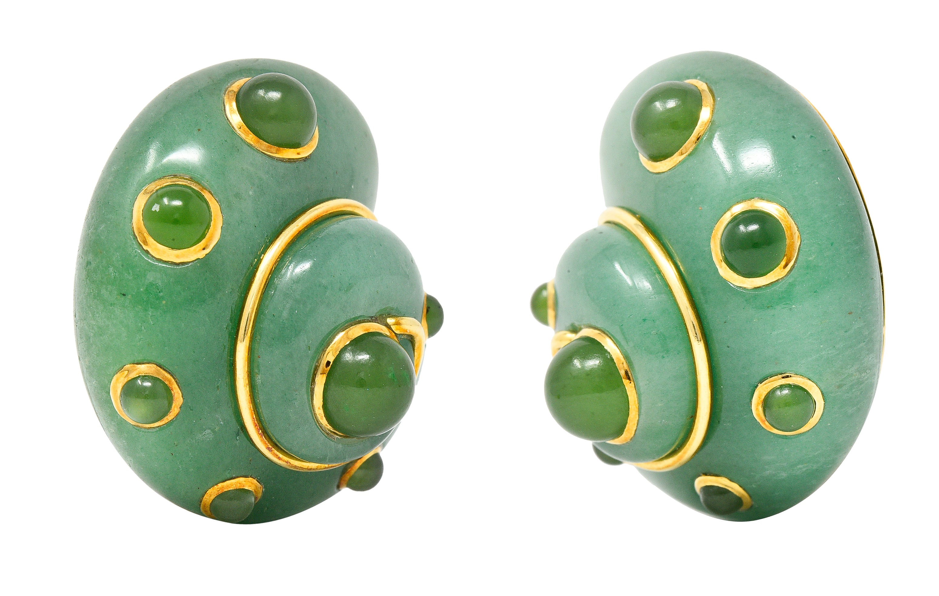 Verdura 1980's Carved Aventurine Nephrite Jade Cabochon 18 Karat Yellow Gold Sea Shell Vintage Earrings - Image 11