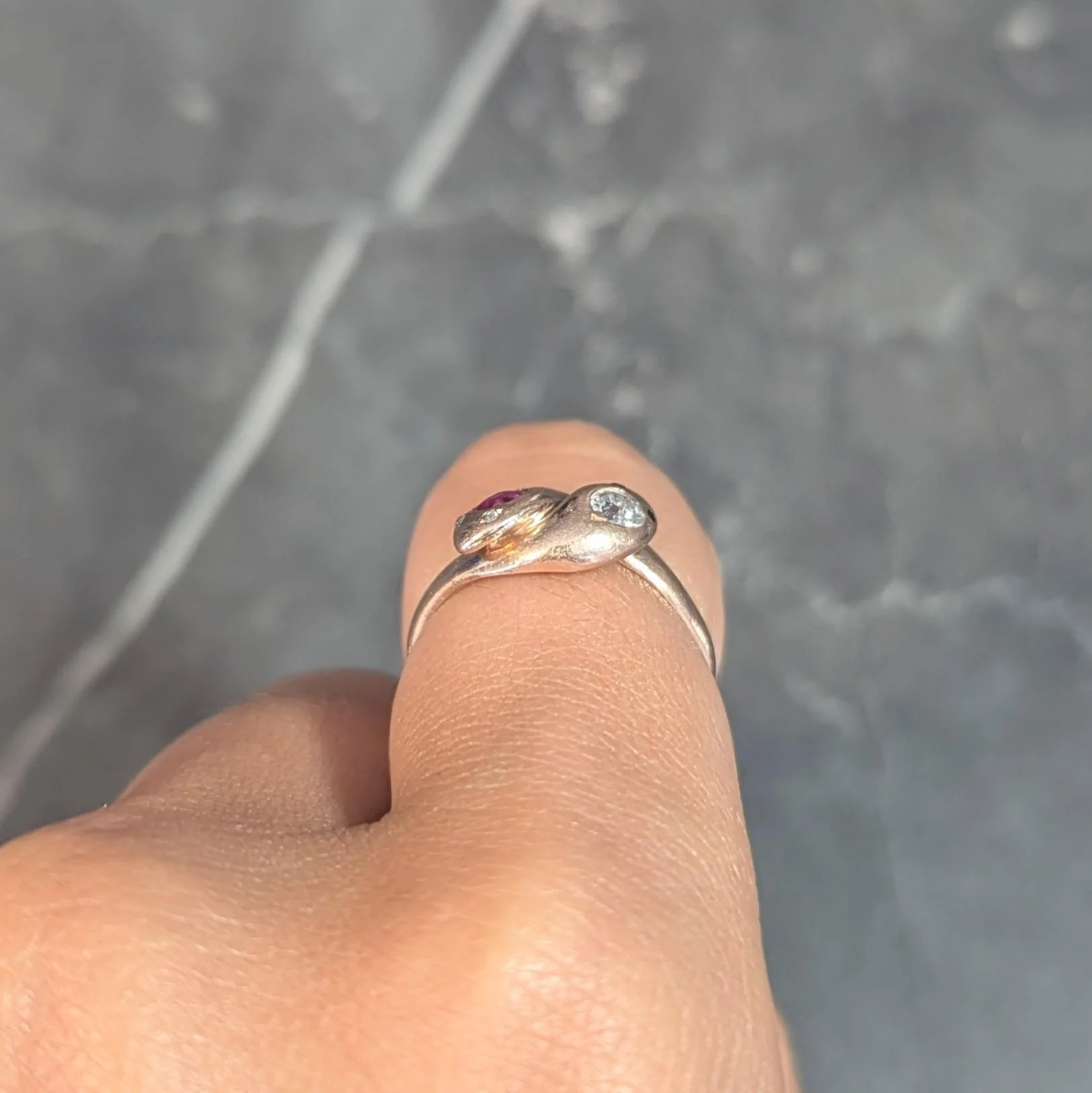 Victorian 0.36 CTW Ruby Diamond 14 Karat Rose Gold Toi-Et-Moi Lovers Knot Snake Band Ring - Image 12