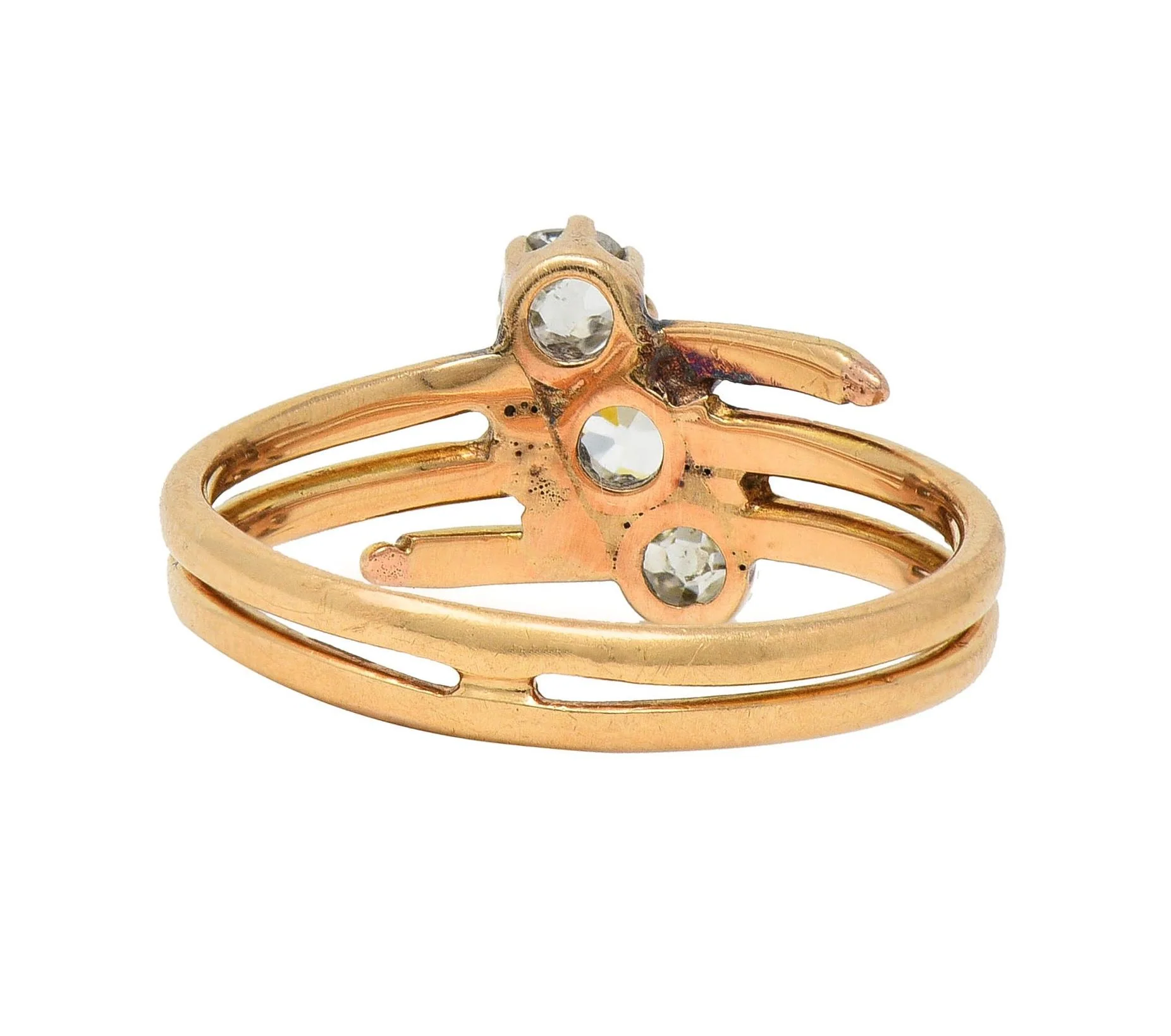 Victorian 0.60 CTW Old Mine Cut Diamond 14 Karat Yellow Gold Antique Three Stone Band Ring - Image 4