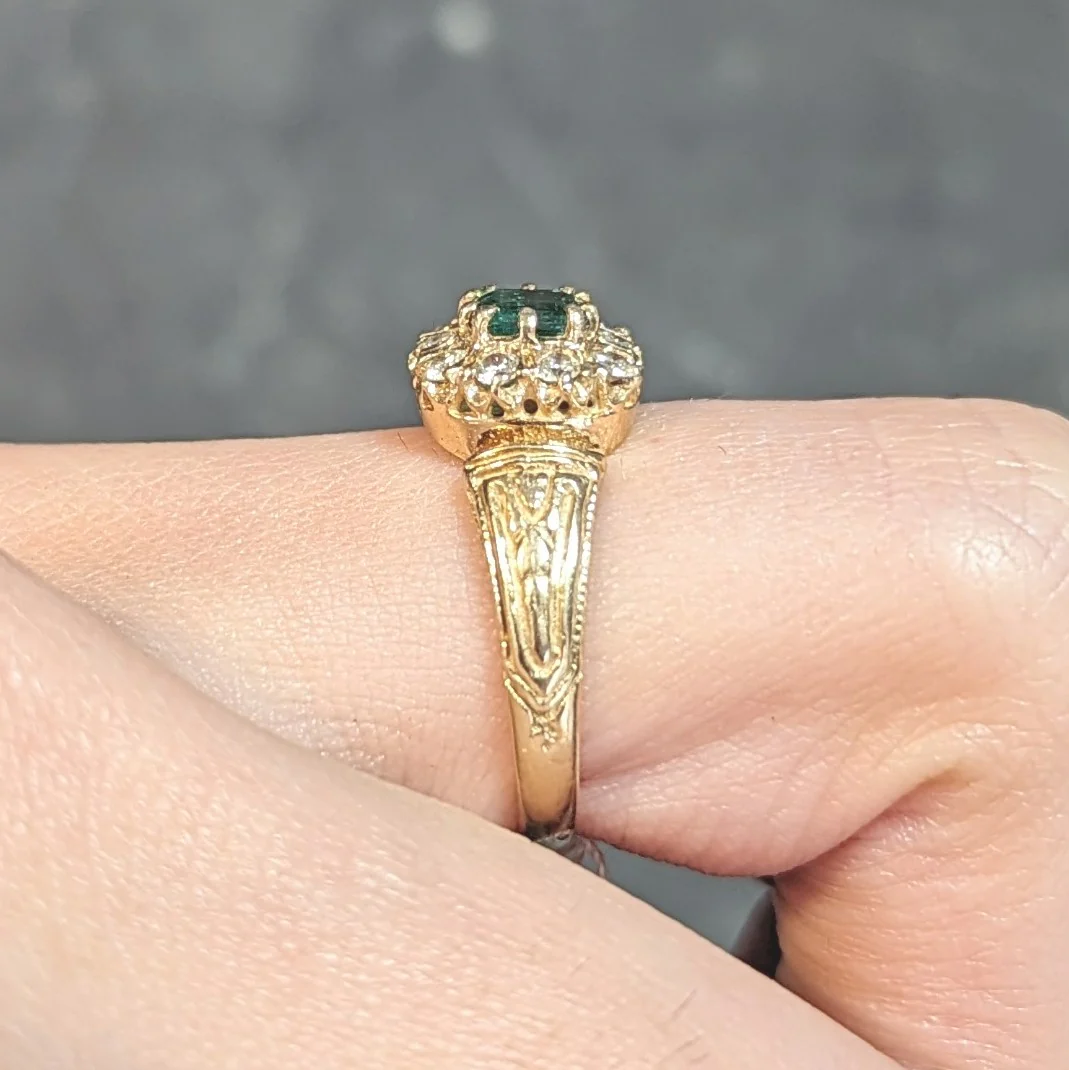 Victorian 0.65 CTW Emerald Diamond 14 Karat Yellow Gold Antique Halo Ring - Image 14