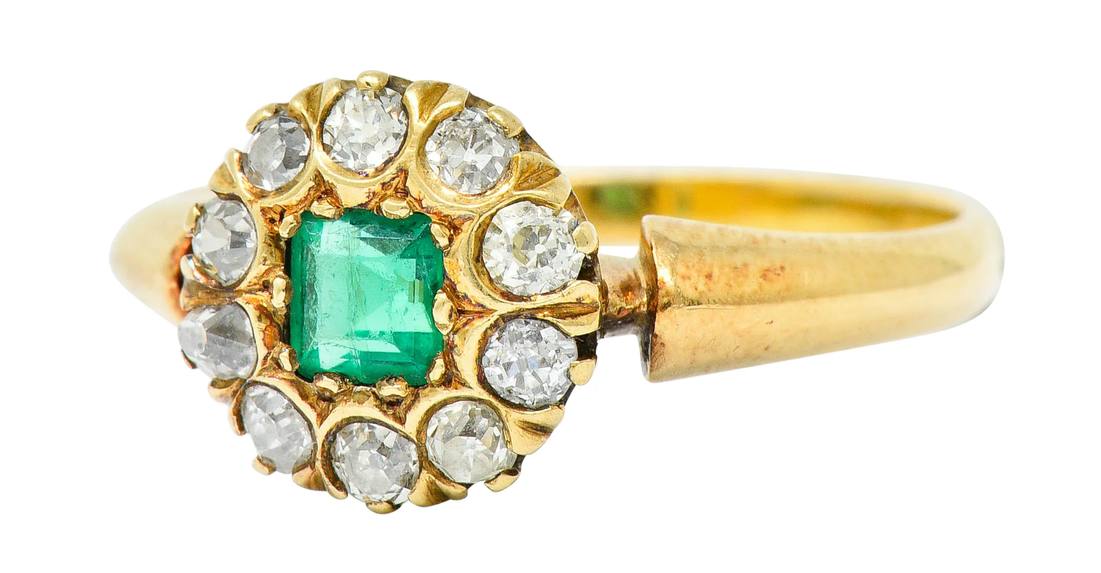 Victorian 0.70 CTW Emerald Diamond 18 Karat Gold Cluster Ring - Image 6