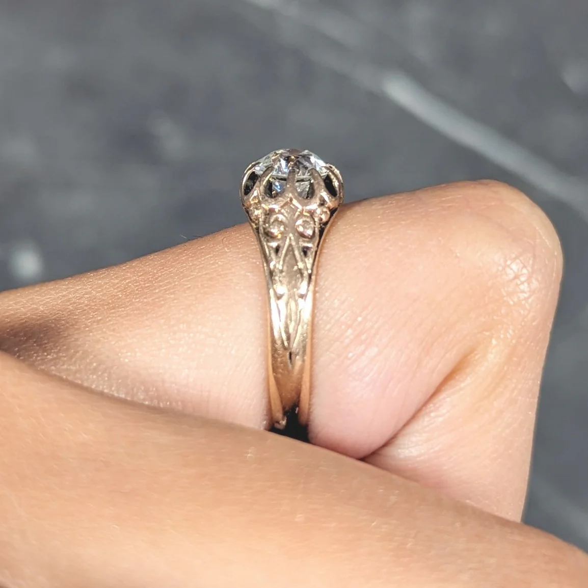 Victorian 0.86 CTW Old European Cut Diamond 14 Karat Yellow Gold Belcher Set Solitaire Antique Engagement Ring - Image 13