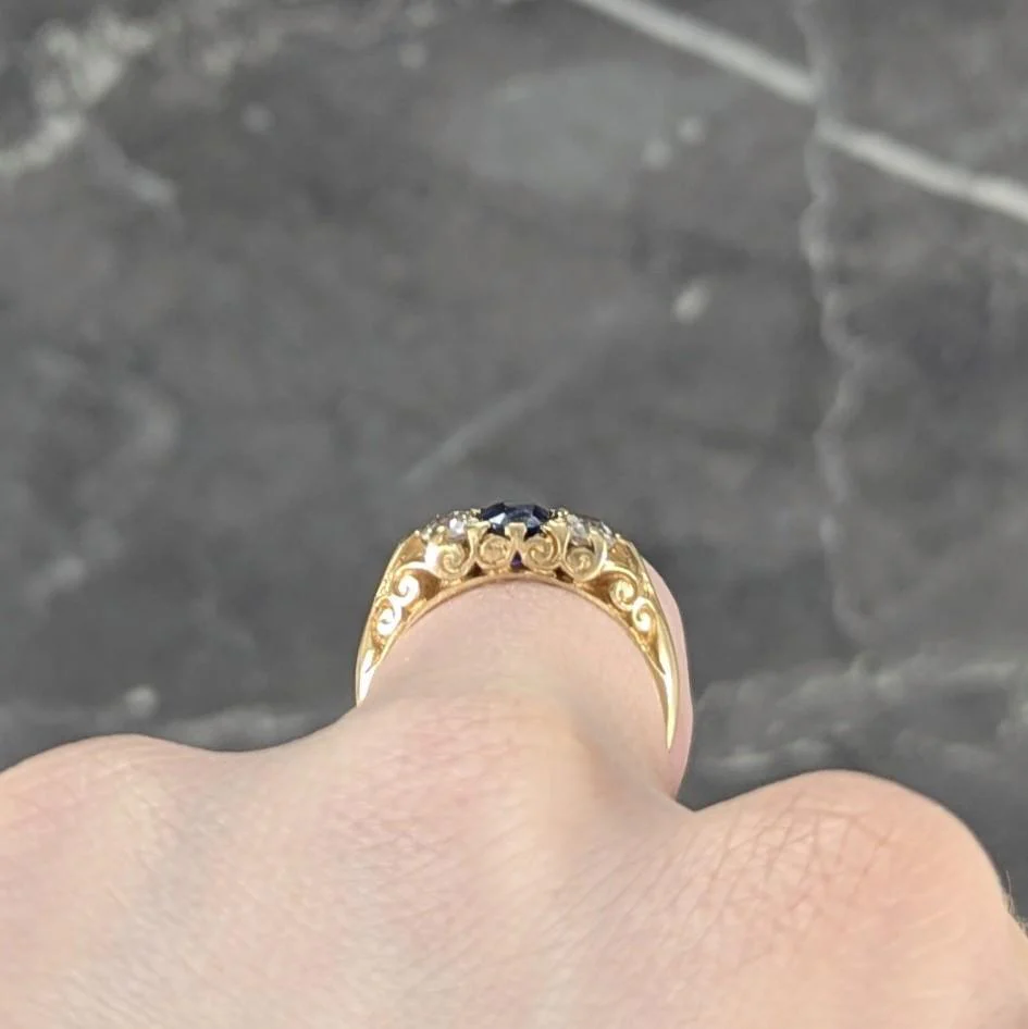 Victorian 1.54 CTW Sapphire Diamond 18 Karat Yellow Gold Antique Scroll Band Ring - Image 8