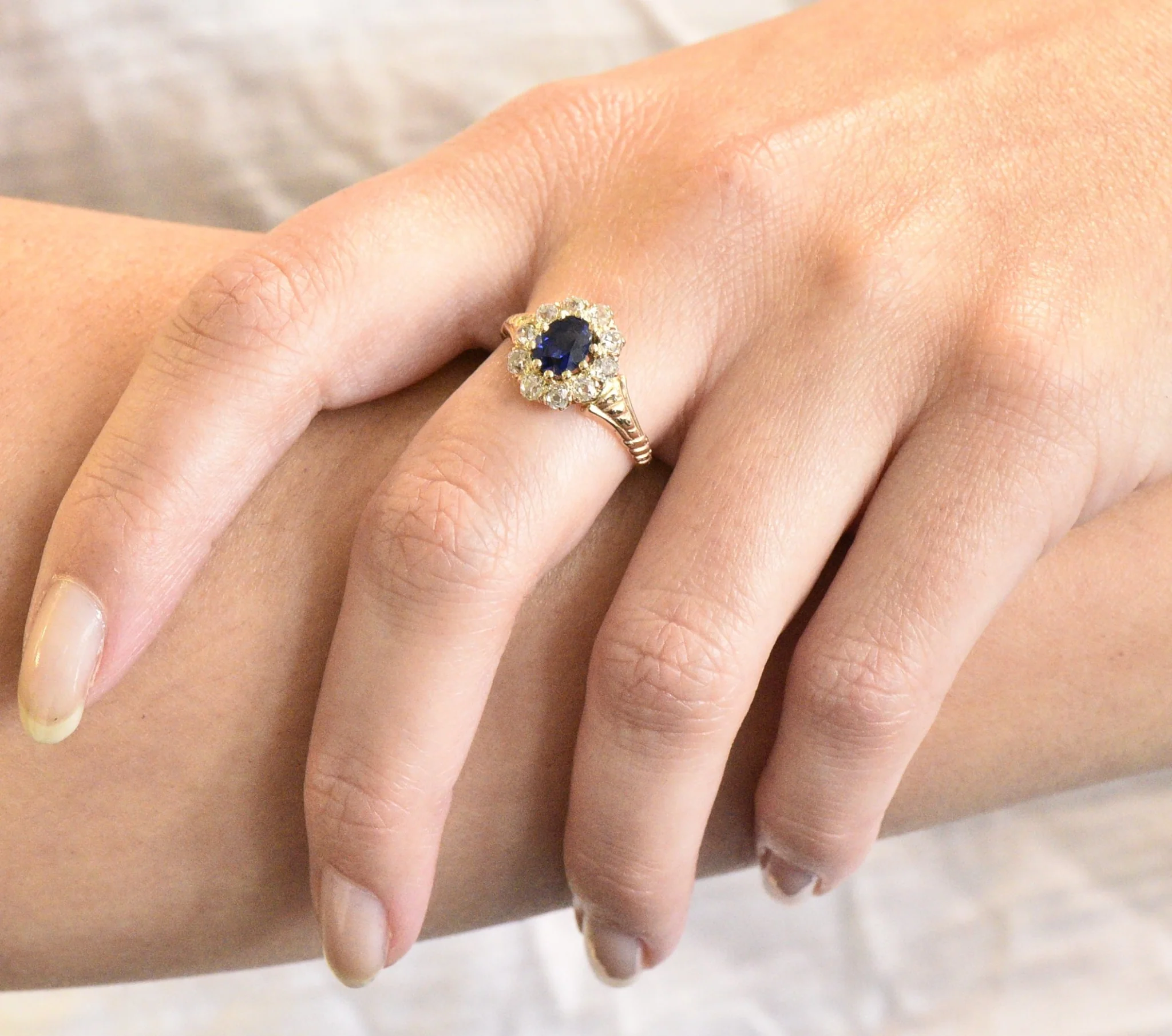 Victorian 1.57 CTW Sapphire Old Mine Cut Diamond 14 Karat Gold Cluster Ring - Image 9