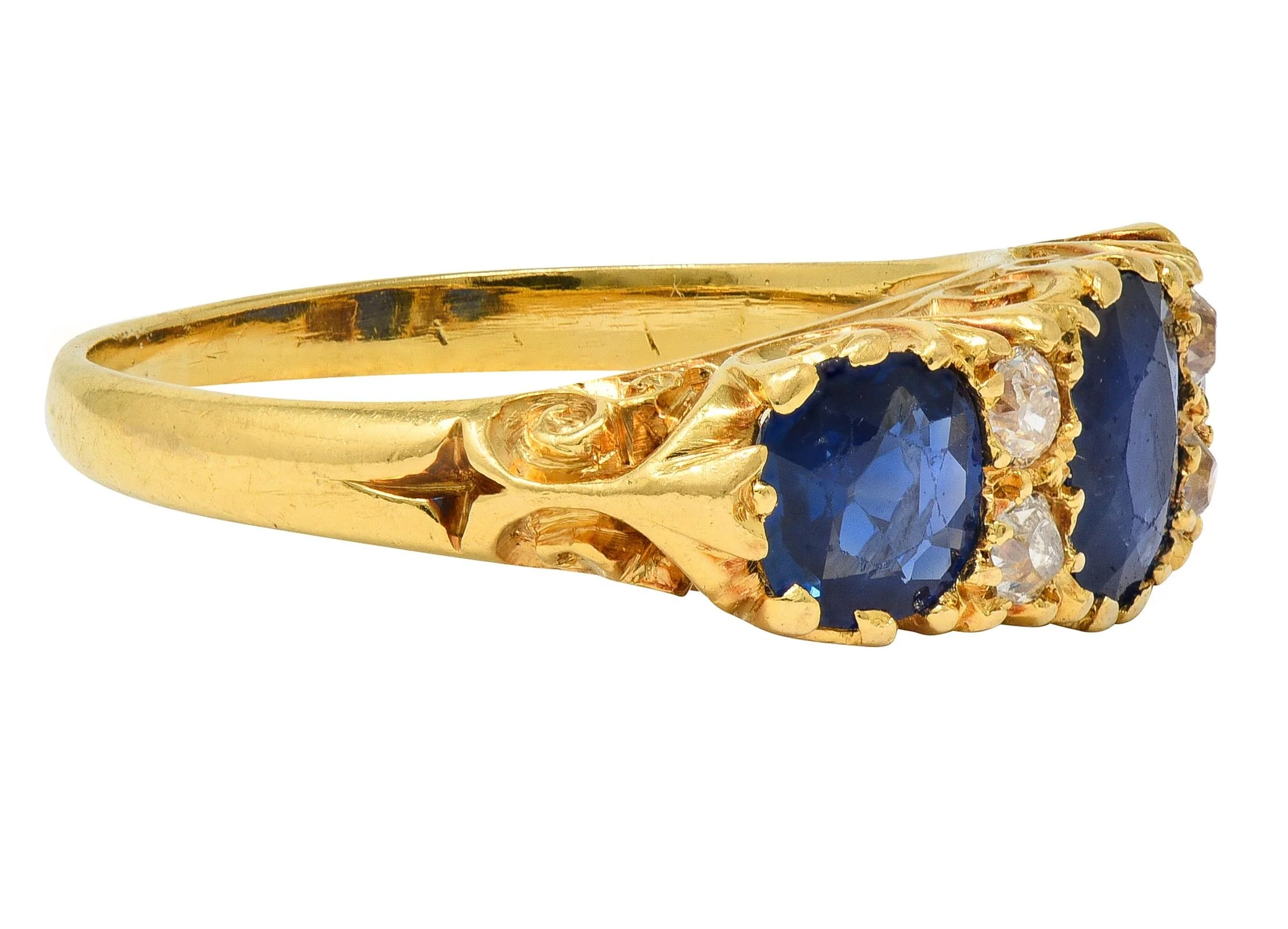 Victorian 2.14 CTW Sapphire Diamond 18 Karat Yellow Gold Antique Scrolling Band Ring - Image 4