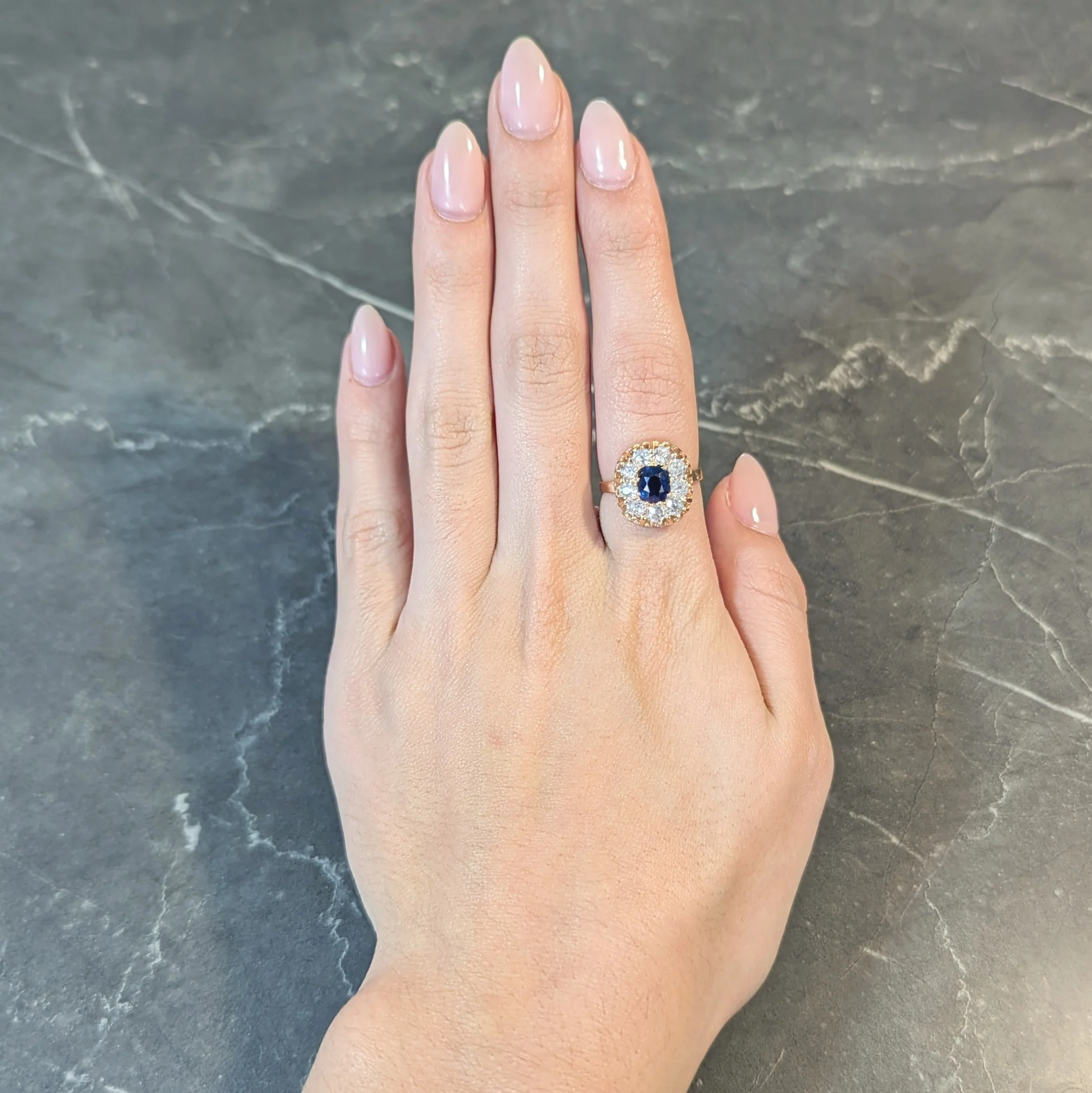 Victorian 2.86 CTW No Heat Sapphire Diamond 18 Karat Gold Antique Halo Ring GIA - Image 12