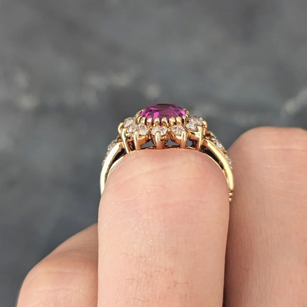 Victorian 2.94 CTW Cushion Cut No-Heat Pink Burma Sapphire Old Mine Cut Diamond 14 Karat Yellow Gold Burst Antique Cluster Ring GIA - Image 15