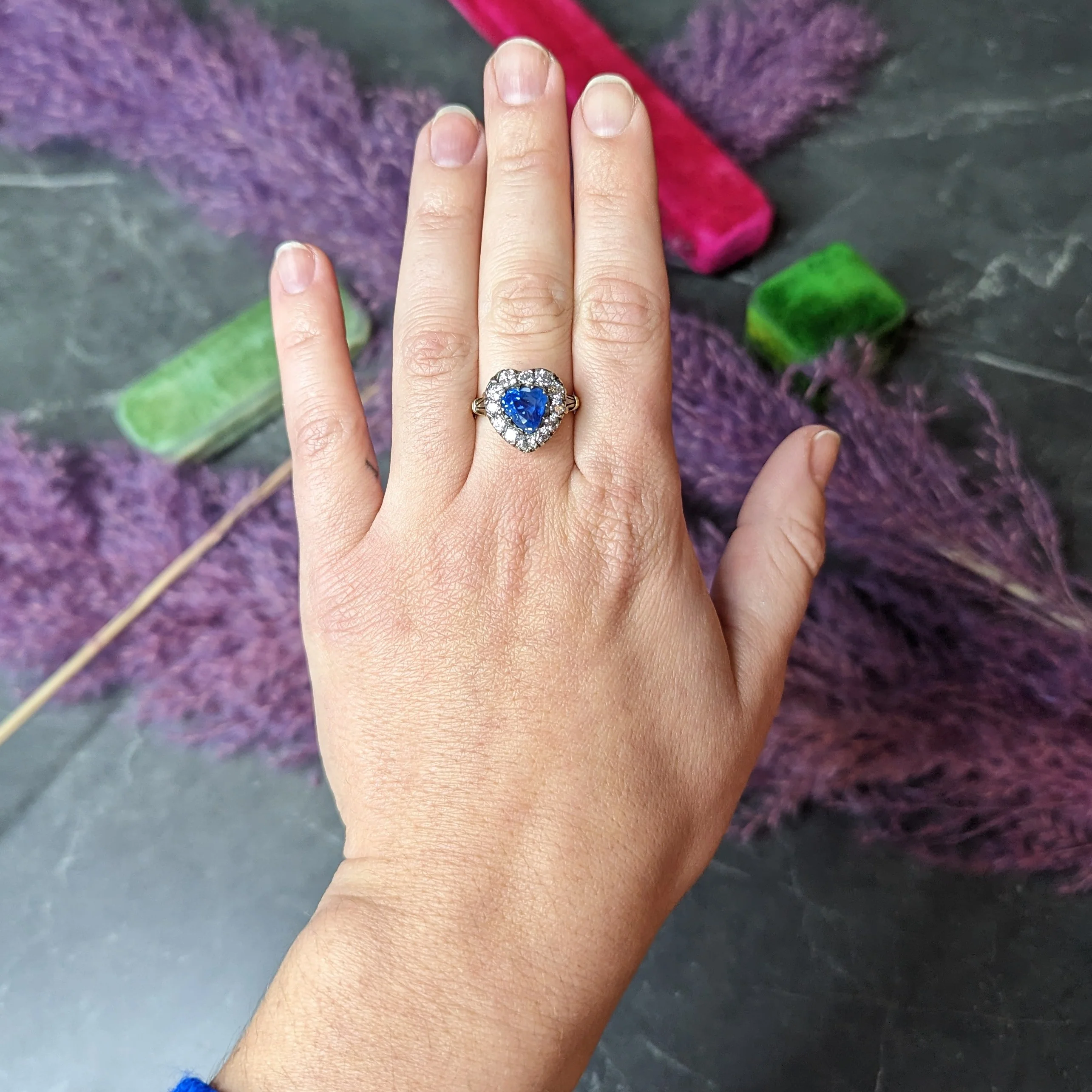 Victorian 4.60 CTW Heart Cut Sapphire Old European Cut Diamond Silver-Topped 18 Karat Yellow Gold Heart Halo Antique Ring - Image 12