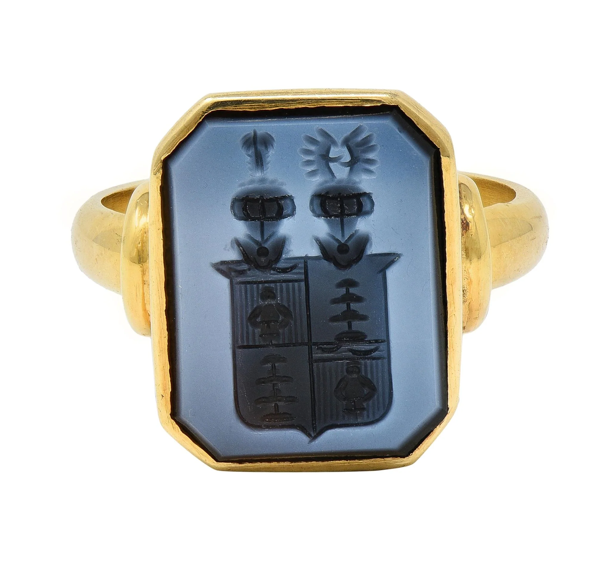 Victorian Blue Sardonyx 14 Karat Yellow Gold Antique Heraldry Intaglio Signet Ring
