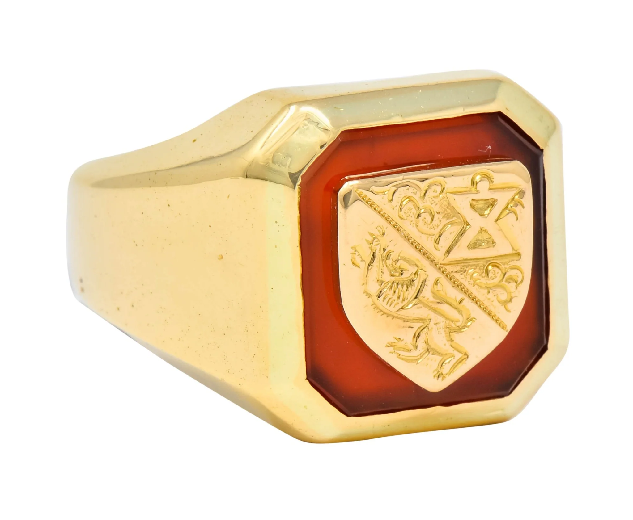 Victorian Carnelian 18 Karat Gold Signet Shield Crest Unisex Ring - Image 2