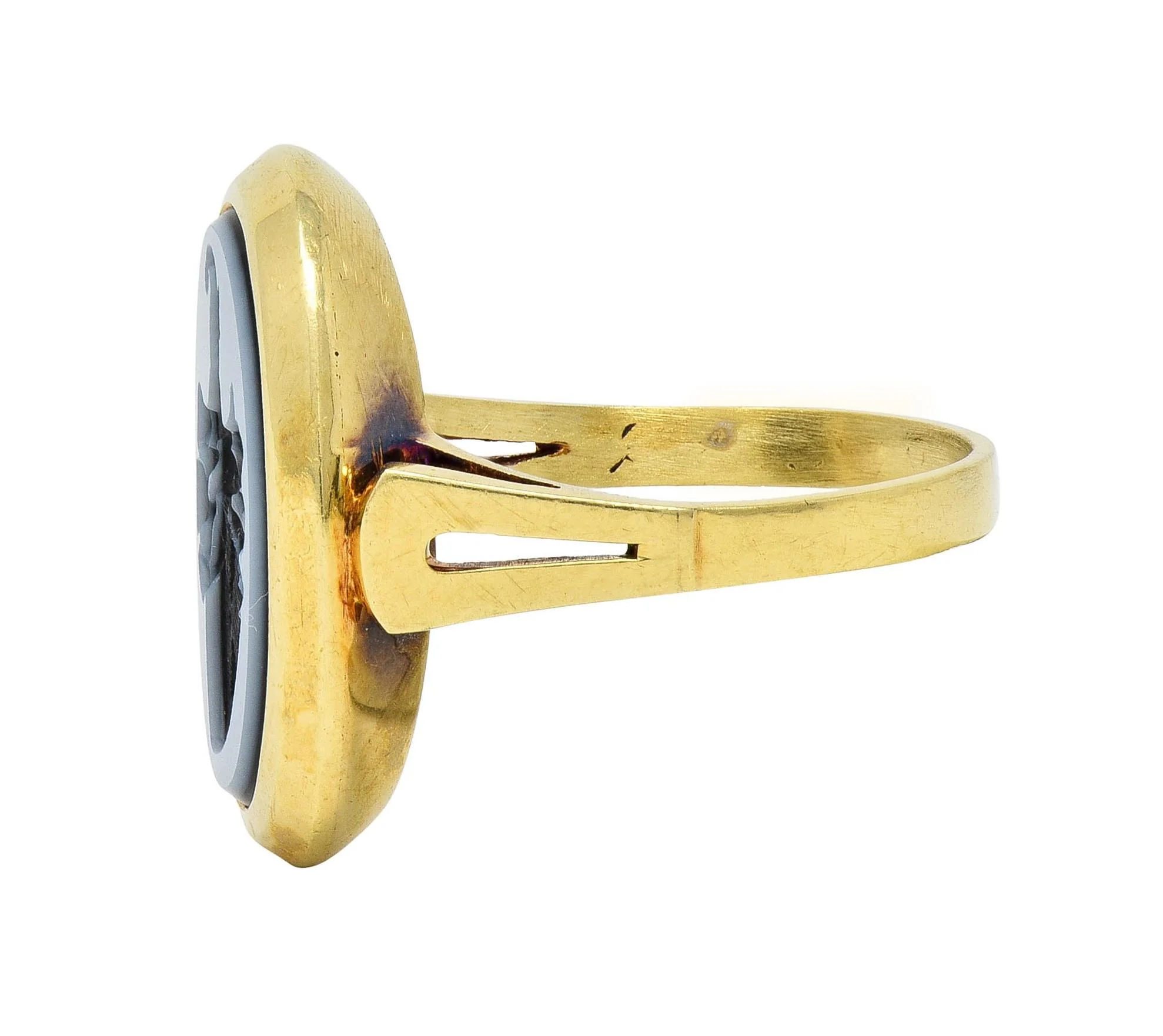 Victorian Carved Agate 14 Karat Yellow Gold Antique Heraldic Intaglio Unisex Signet Ring - Image 5